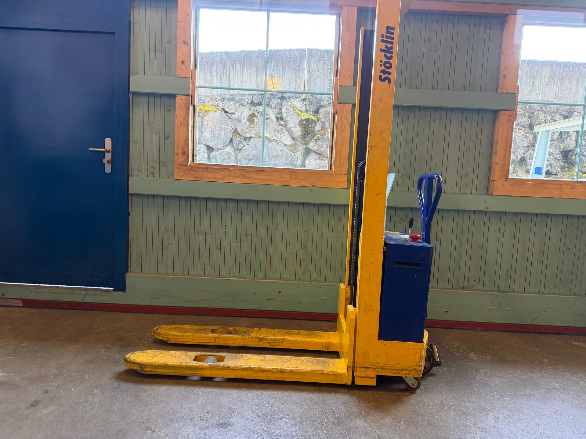 UNIMOG Stapler Ameise Stöcklin-image-2