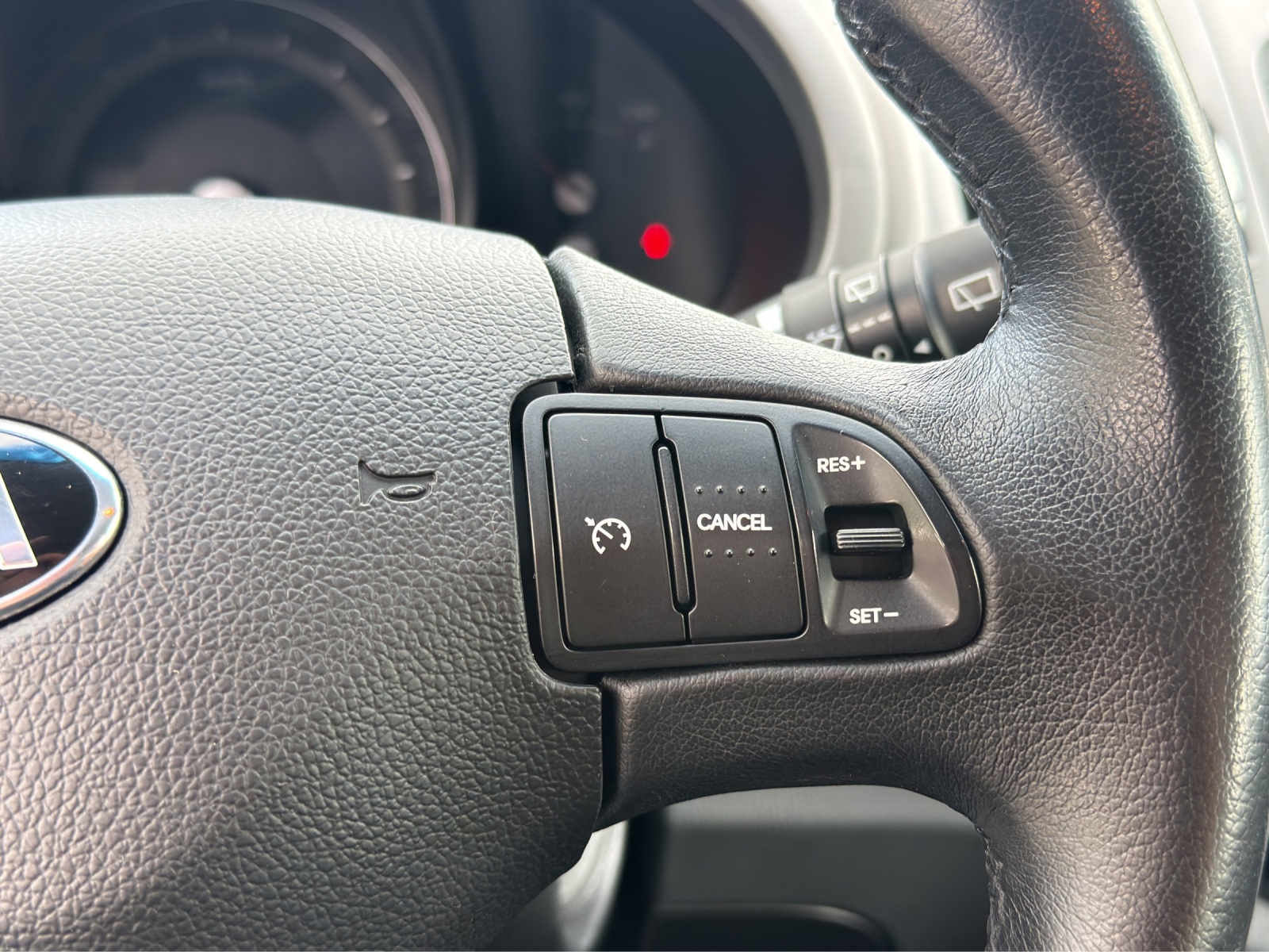 KIA Sportage 2.0 CRDi Trend 4WD Automatic-image-20