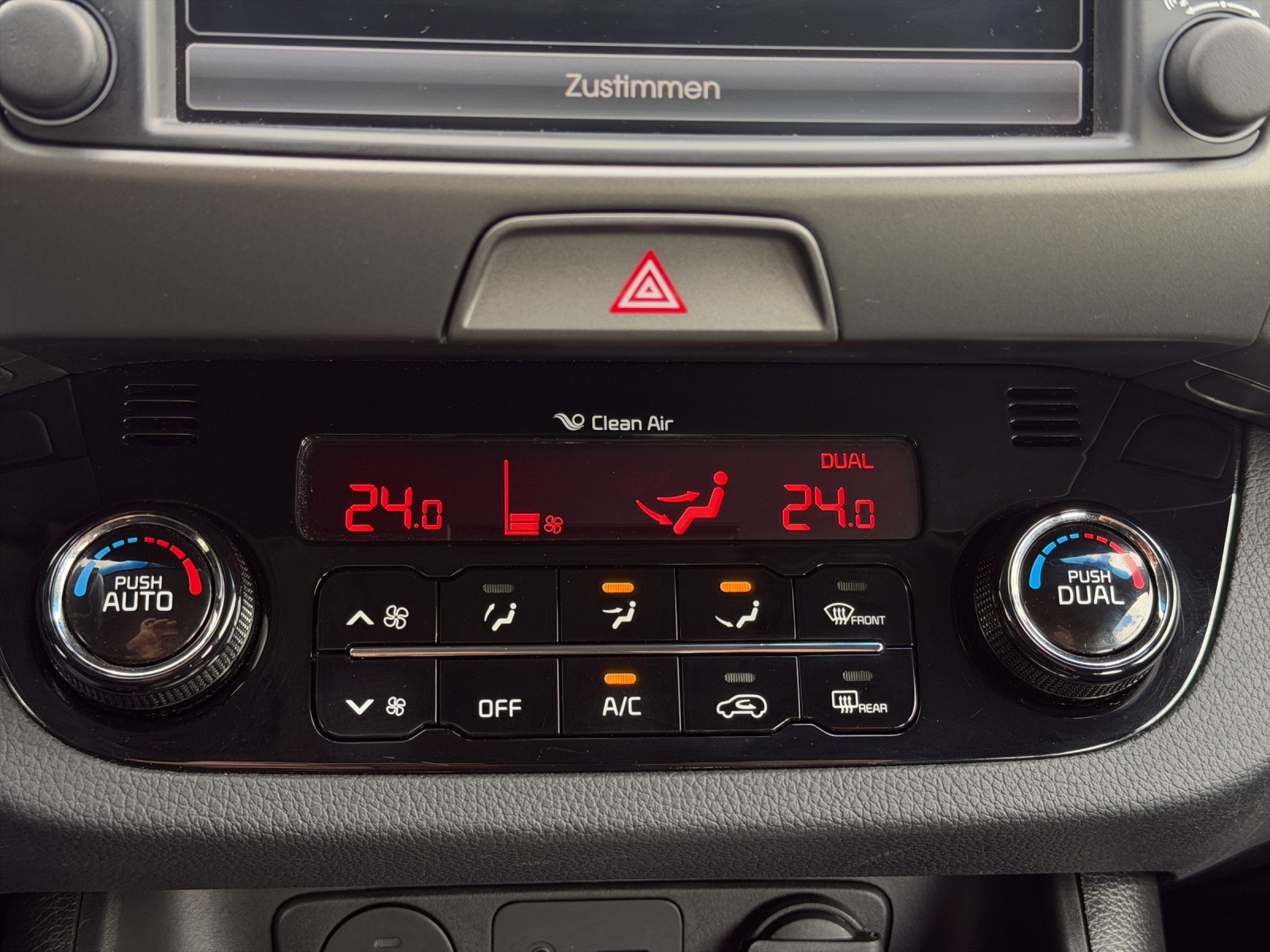 KIA Sportage 2.0 CRDi Trend 4WD Automatic-image-25