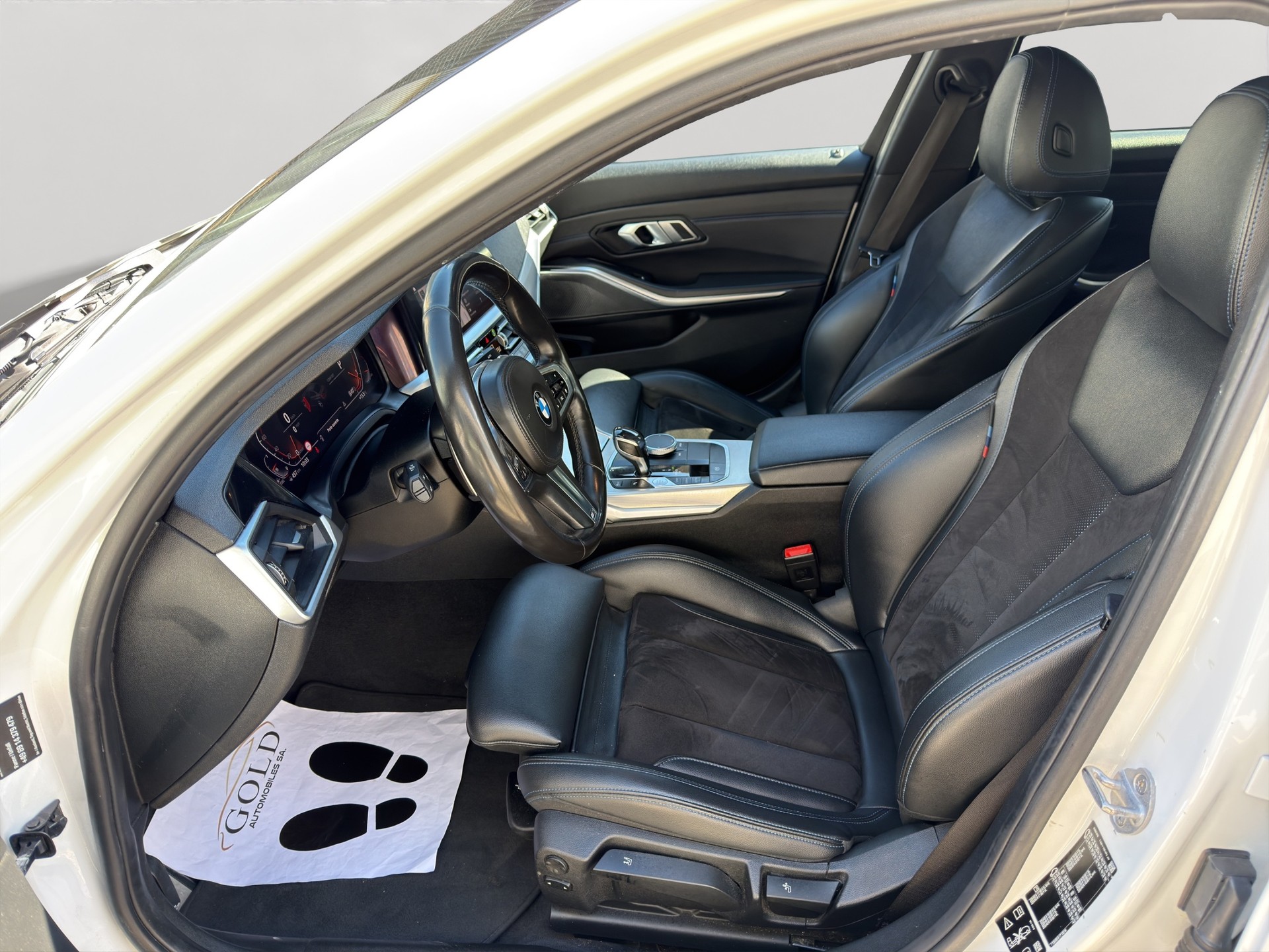 BMW 320d xDrive M Sport Steptronic-image-4