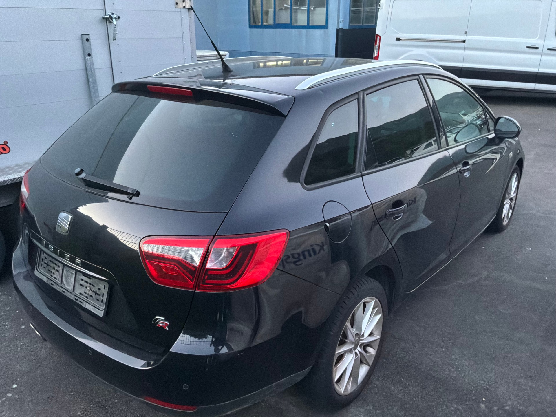 SEAT Ibiza ST 1.2 TSI FR DSG-image-3