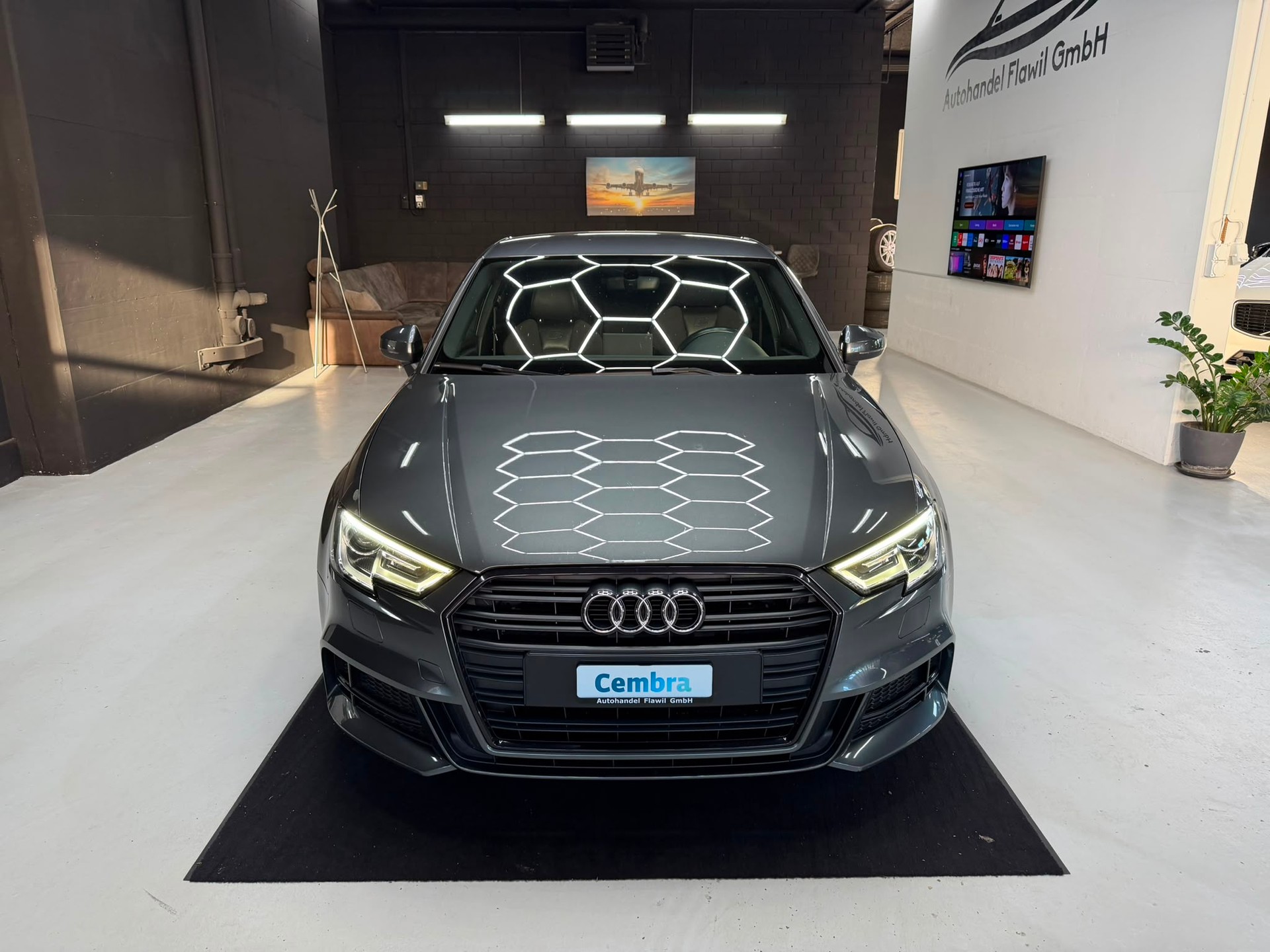 AUDI A3 Limousine 1.5 TFSI S-tronic S Line-showroom-element-1