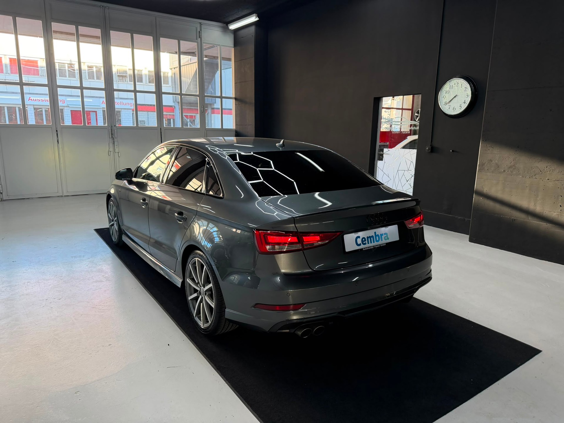 AUDI A3 Limousine 1.5 TFSI S-tronic S Line-image-11