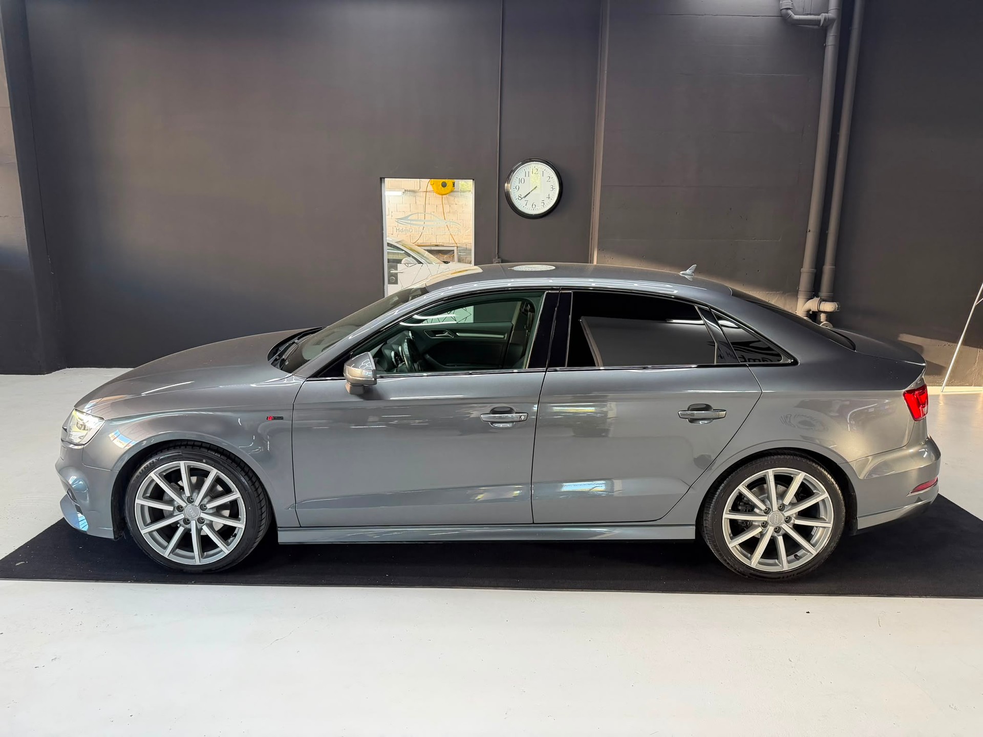 AUDI A3 Limousine 1.5 TFSI S-tronic S Line-showroom-element-3