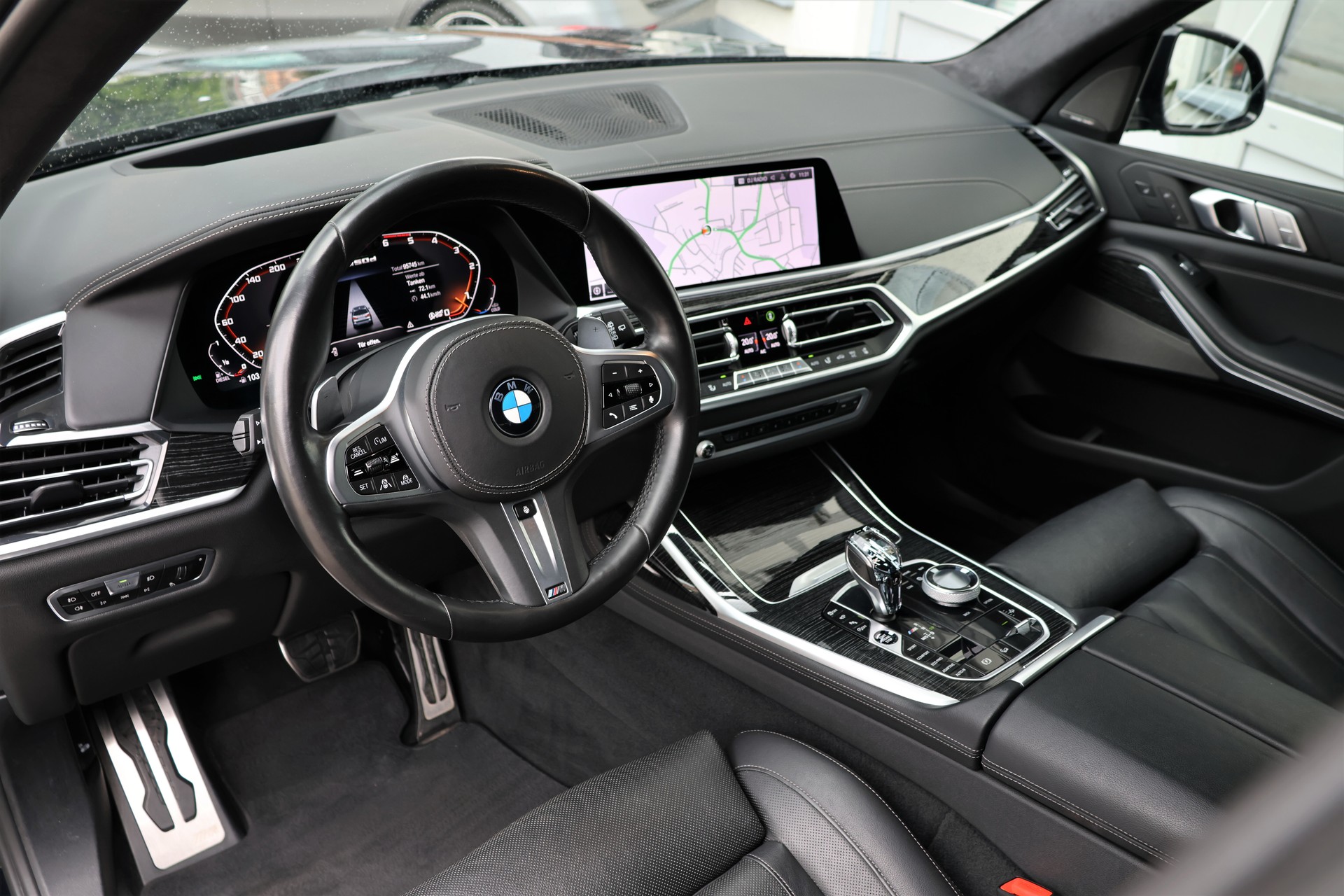 BMW X7 xDrive M50d Steptronic 7Plätzer + 3.5T AHK-image-9
