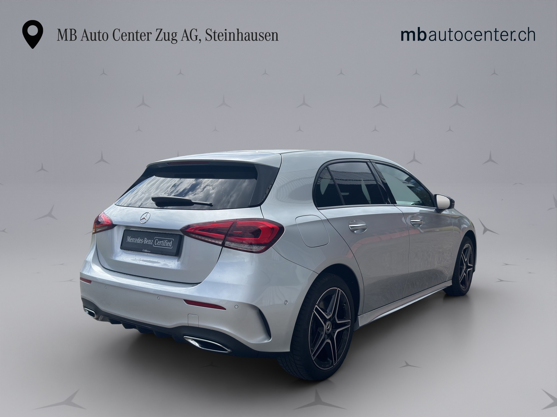 MERCEDES-BENZ A 250 e AMG Line-image-5