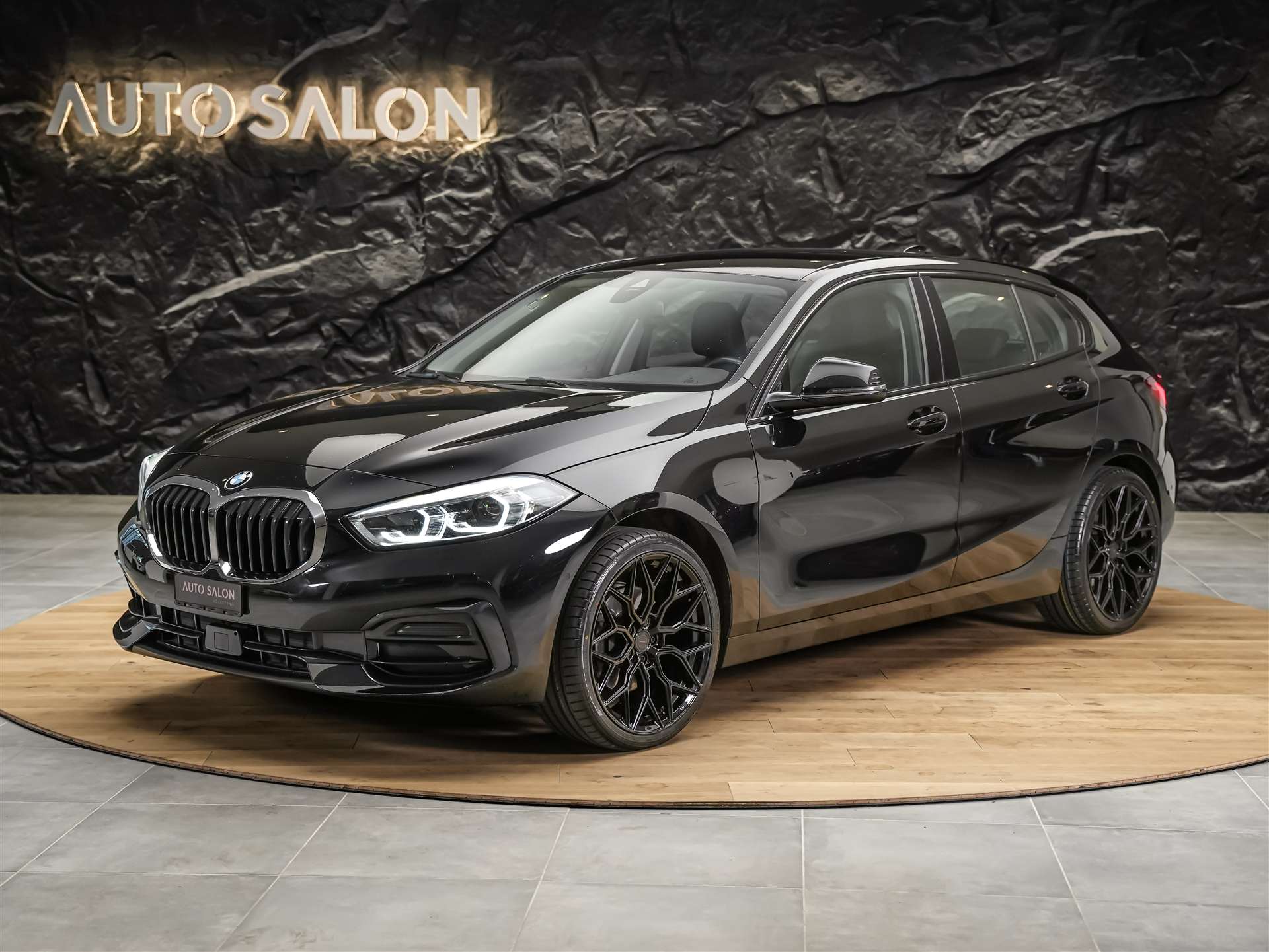 BMW 118i Sport Line Steptronic *CH Auto*19" Felgen*Harman/Kardon*