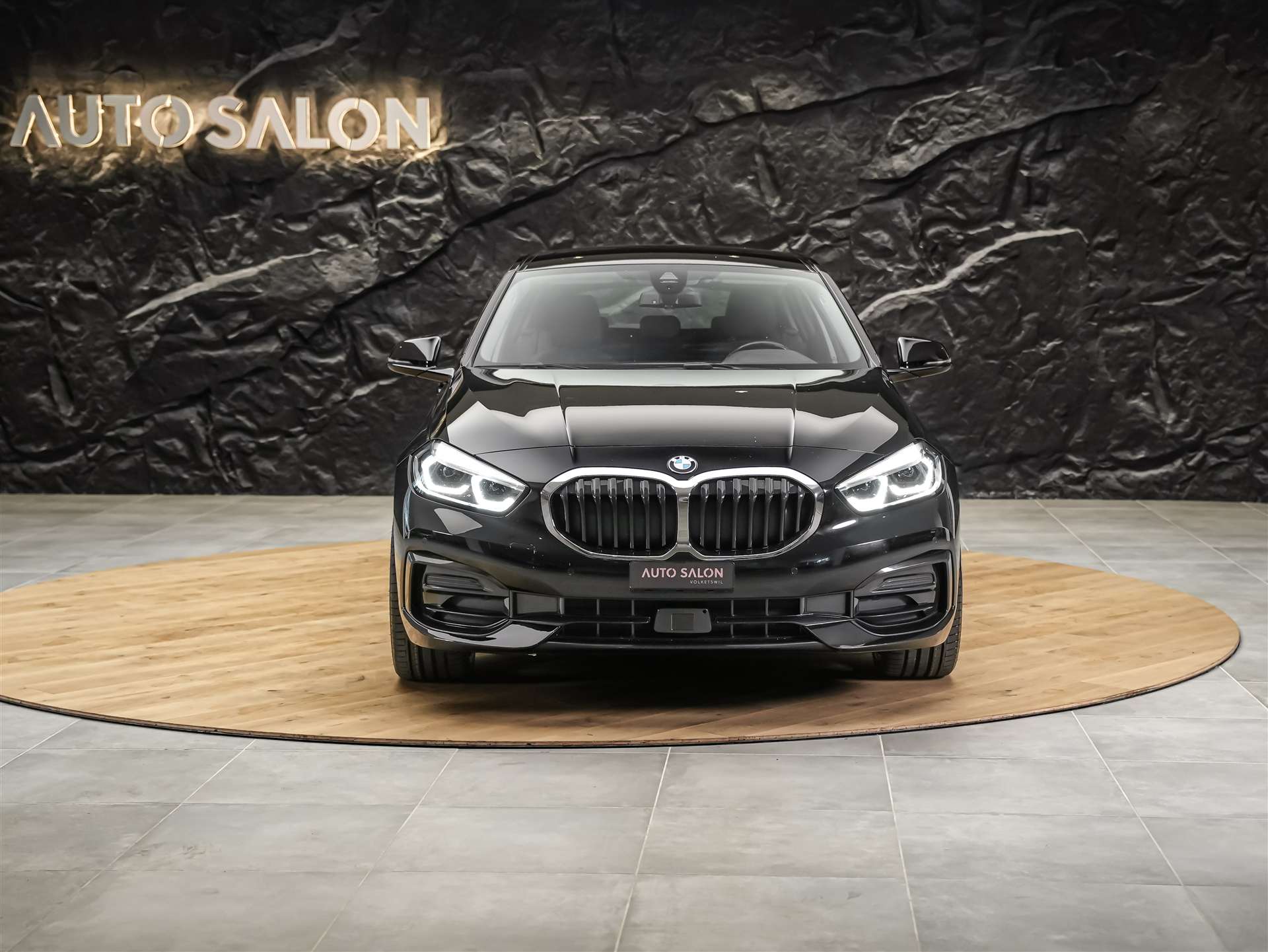BMW 118i Sport Line Steptronic *CH Auto*19" Felgen*Harman/Kardon*-image-7