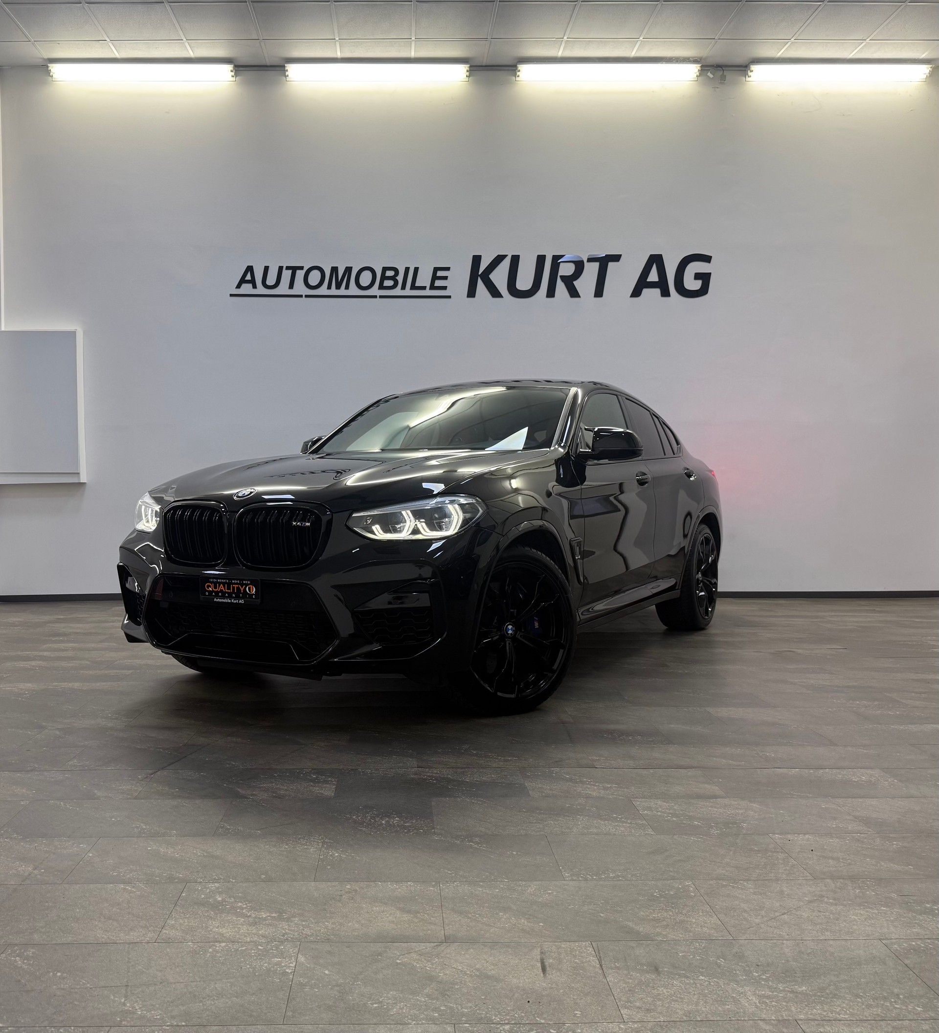BMW X4M M Competition Steptronic-showroom-element-1