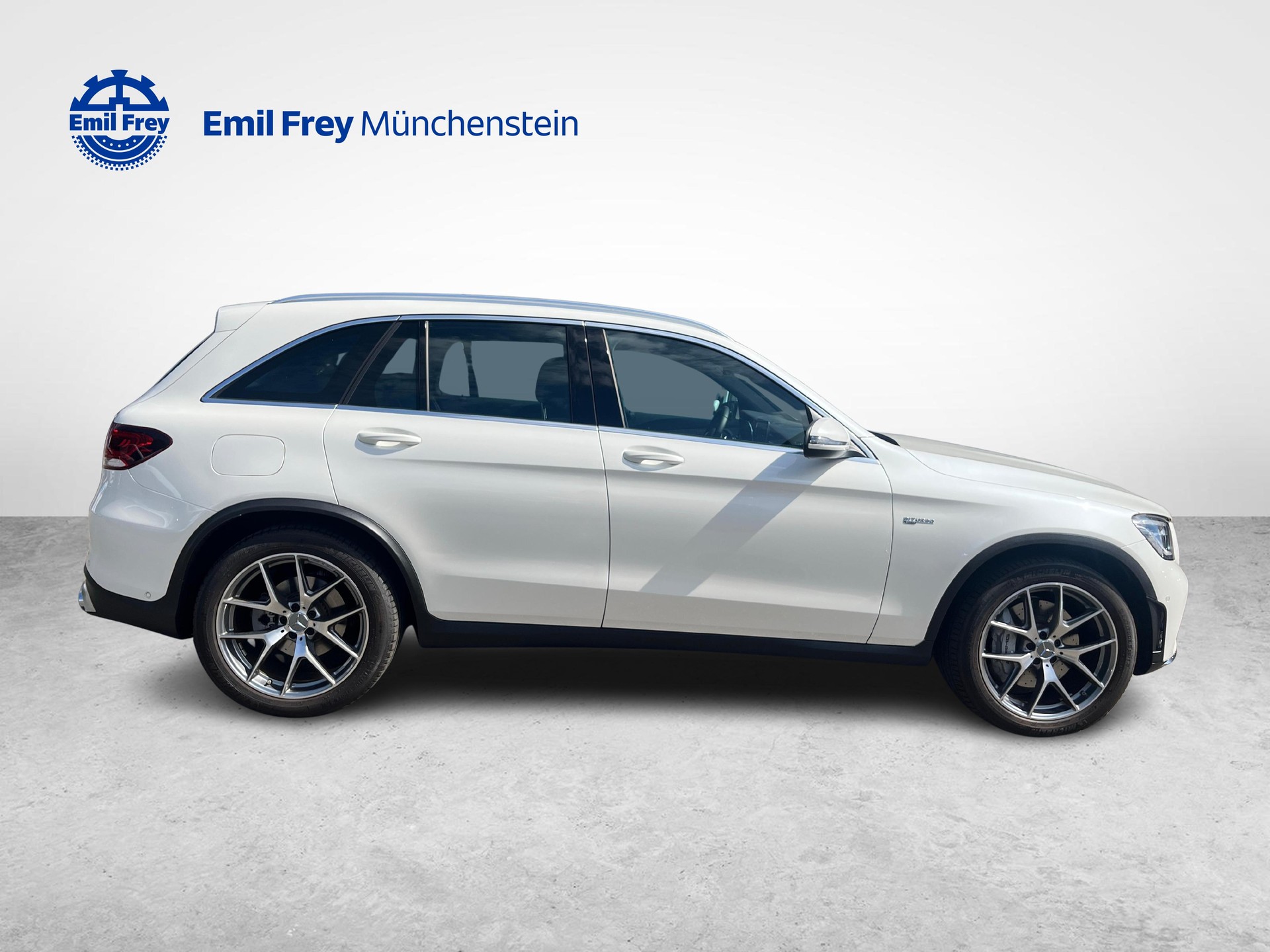 MERCEDES-BENZ GLC 43 AMG 4m-image-5