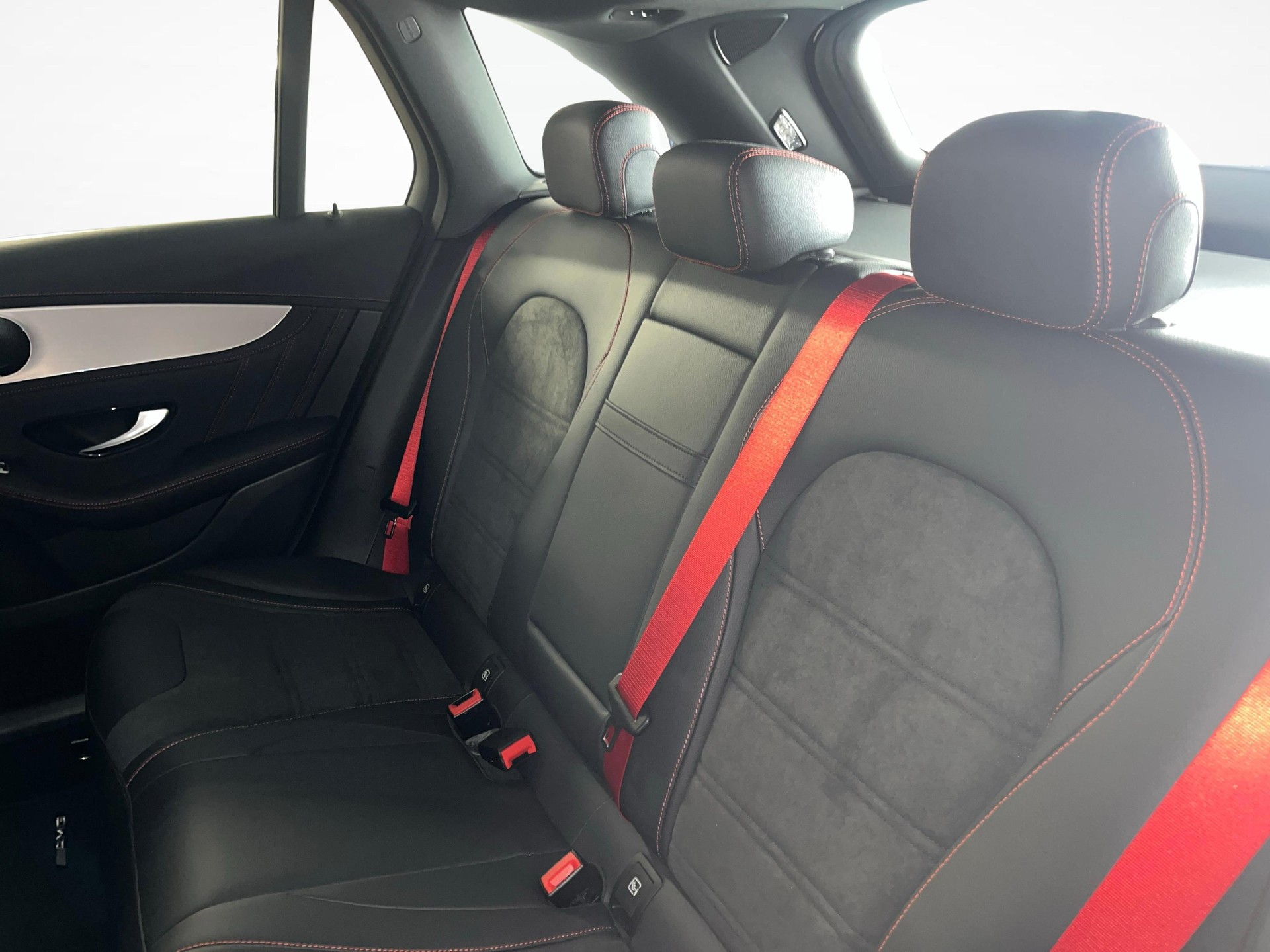 MERCEDES-BENZ GLC 43 AMG 4m-image-10
