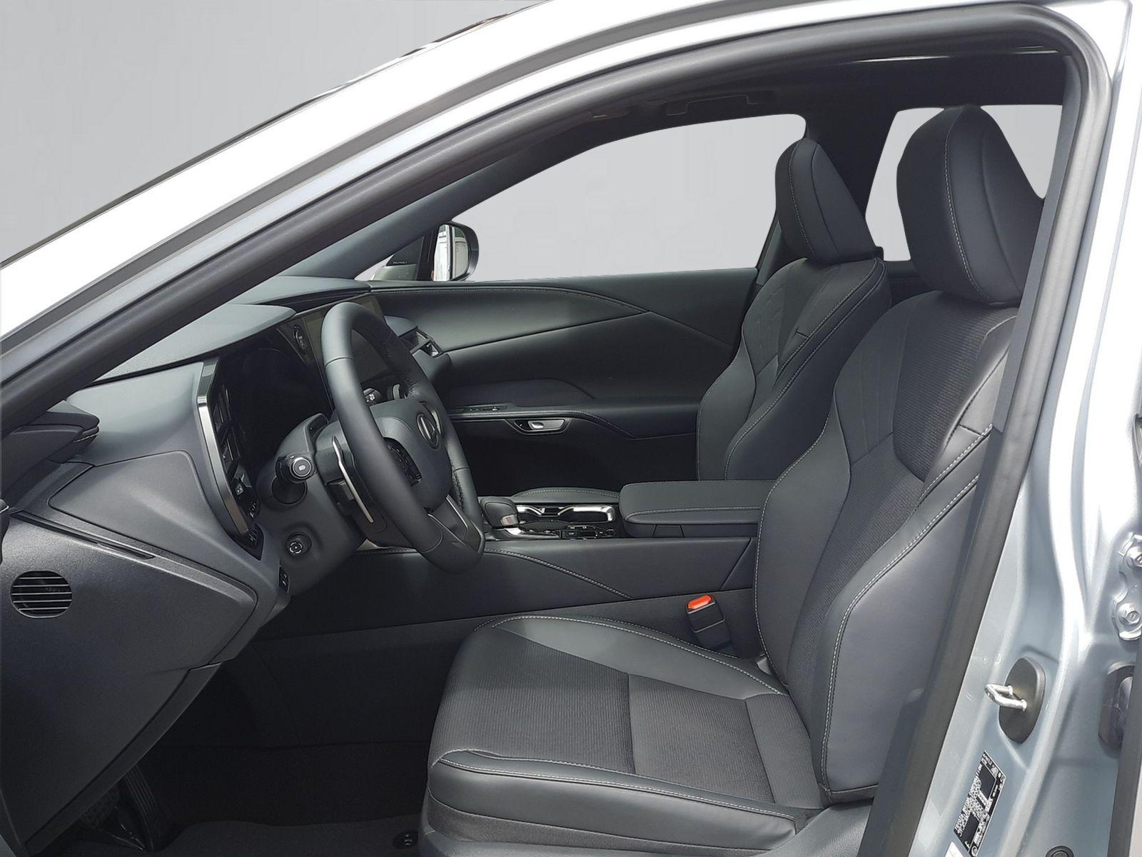 LEXUS RX 450h+ Comfort-showroom-element-2