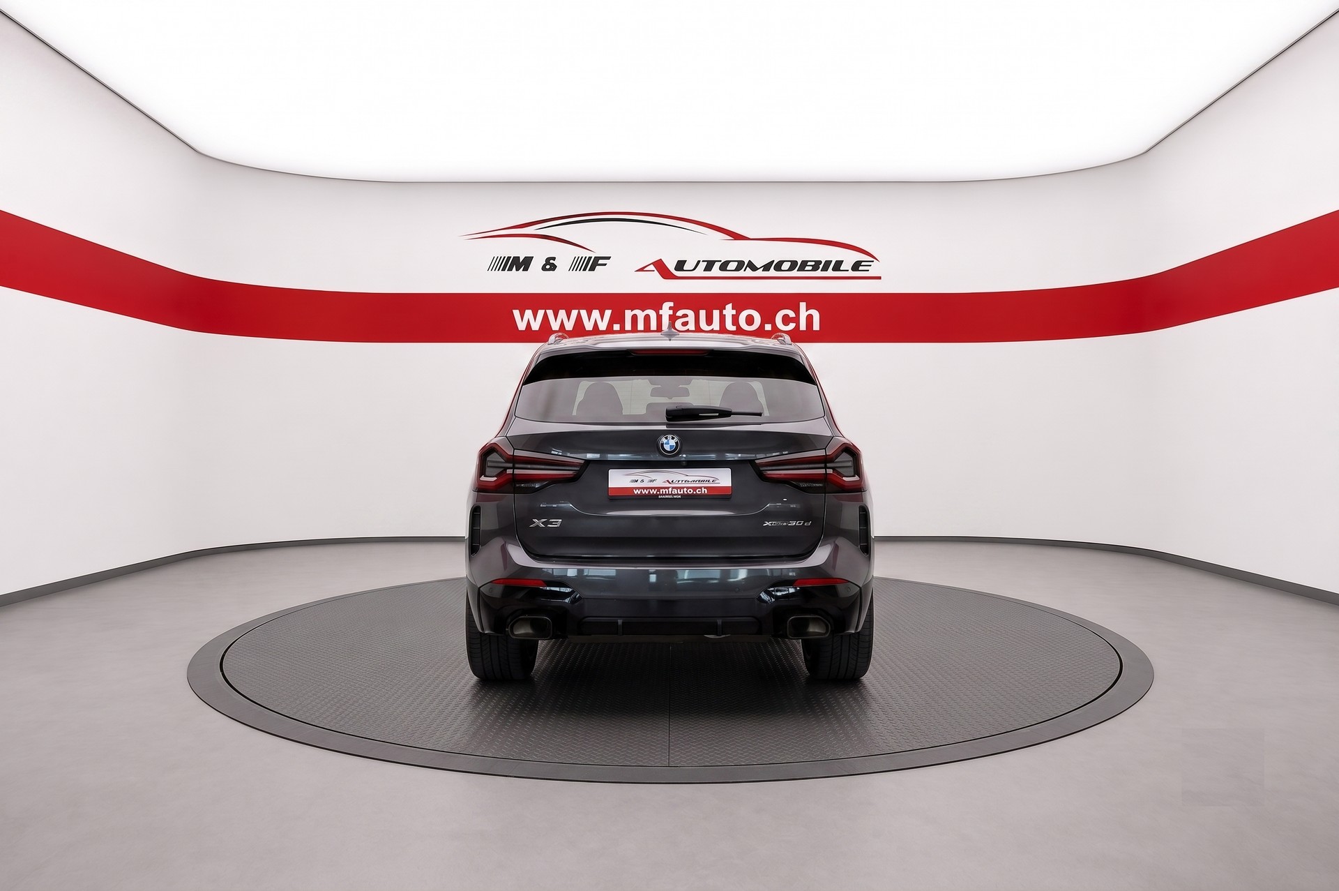 BMW X3 30e xDrive CH FAHRZEUG-image-4