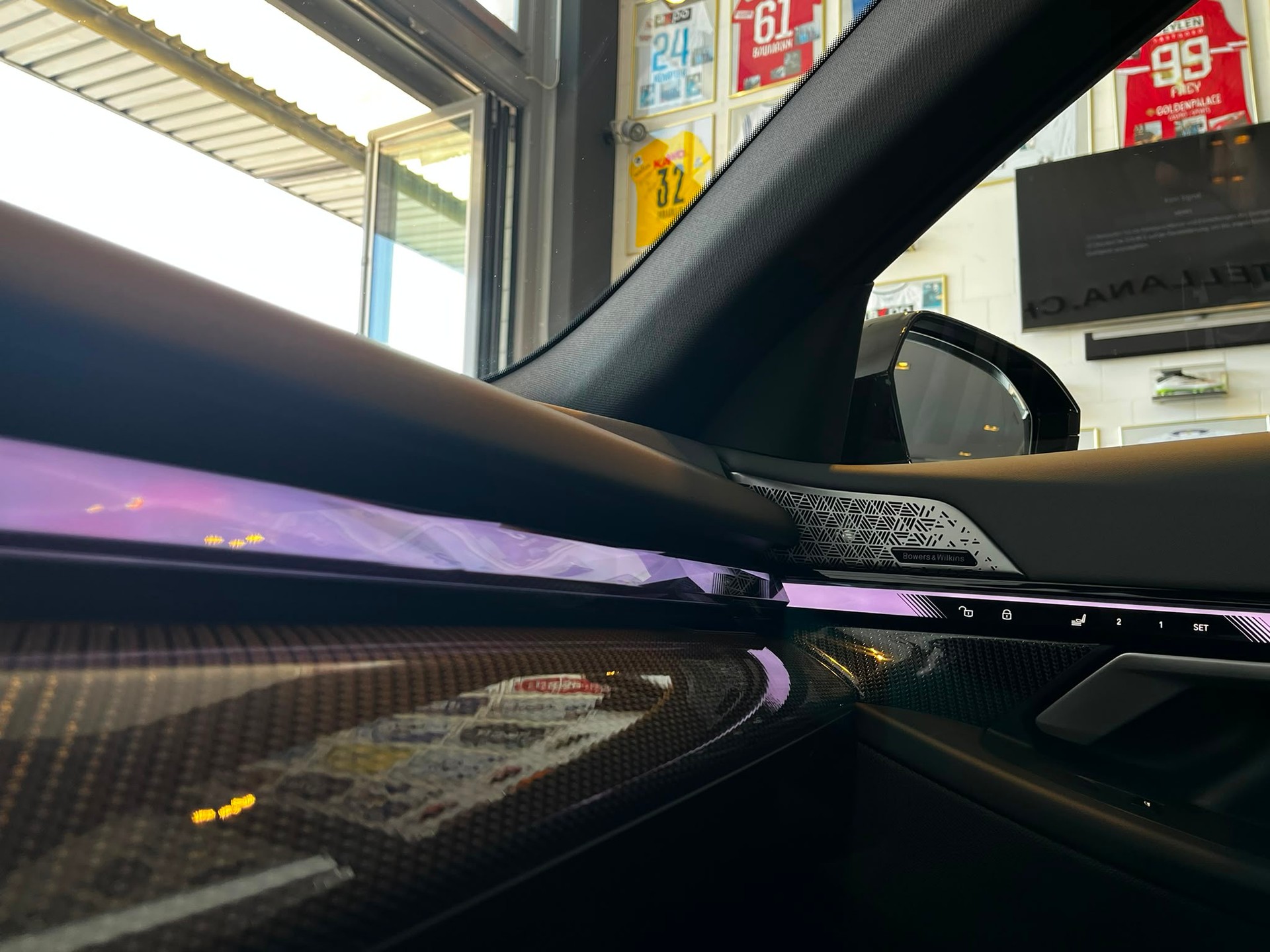 BMW 550e xDrive M Sport Pro Steptronic-image-20