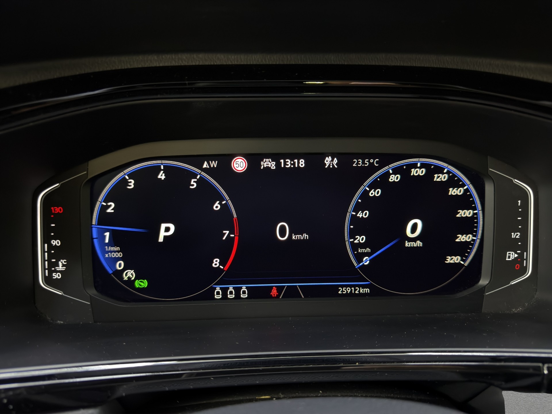 VW T-Roc 2.0 TSI R DSG 4Motion-image-10