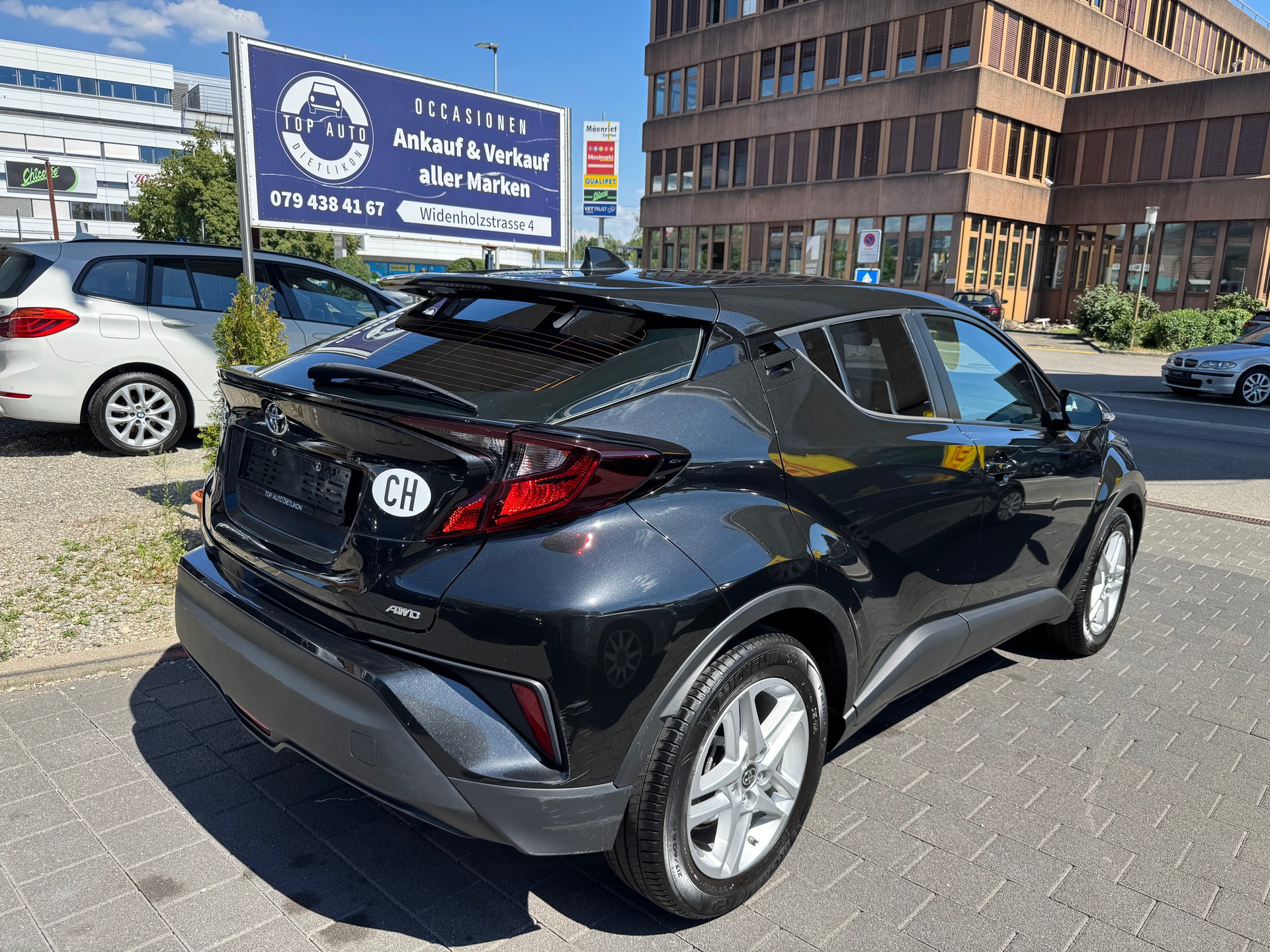 TOYOTA C-HR 1.2 Turbo Style 4WD Multidrive S-image-2