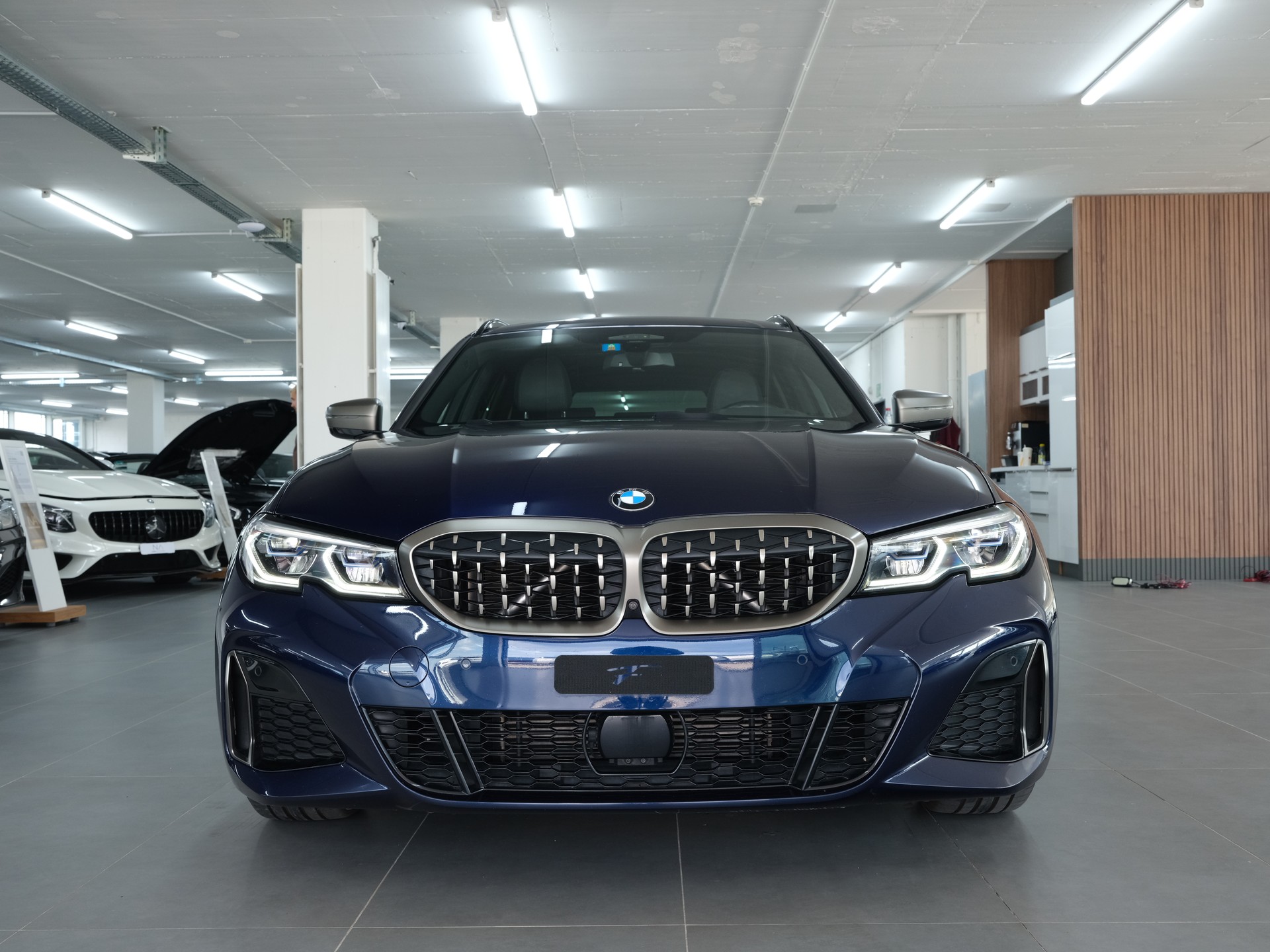BMW M340d xDrive 48V Touring Steptronic Sport *Harman & Kardon* *360 Kamera* *Head up Display*-image-8