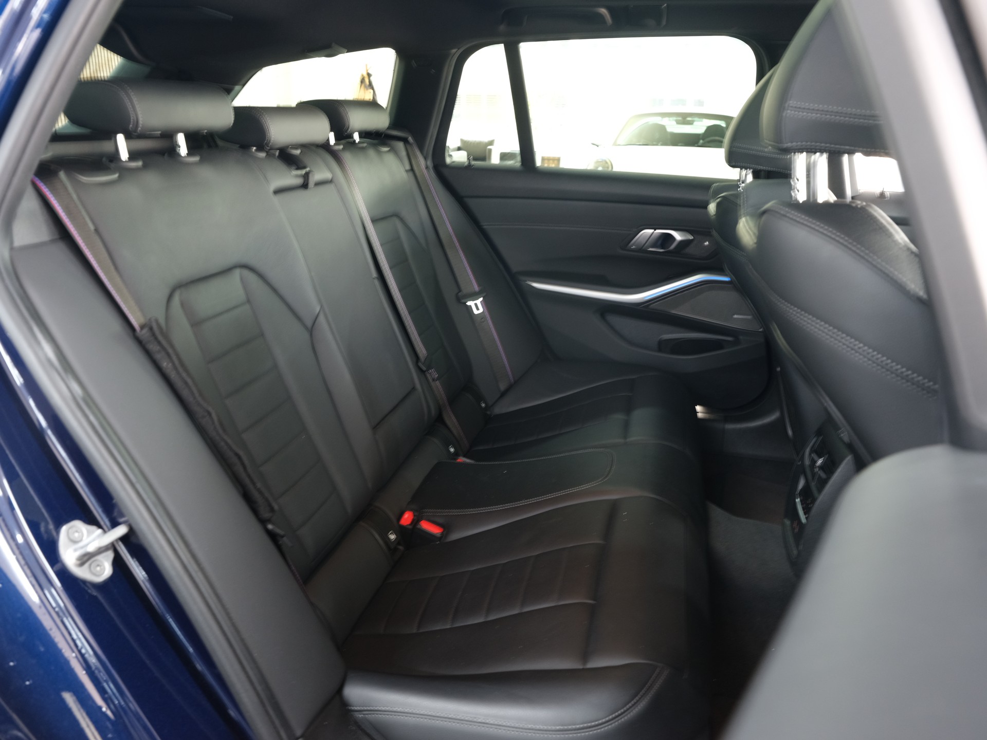 BMW M340d xDrive 48V Touring Steptronic Sport *Harman & Kardon* *360 Kamera* *Head up Display*-image-24