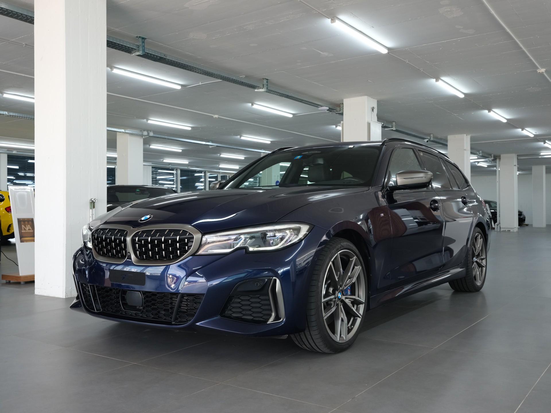 BMW M340d xDrive 48V Touring Steptronic Sport *Harman & Kardon* *360 Kamera* *Head up Display*-image-7