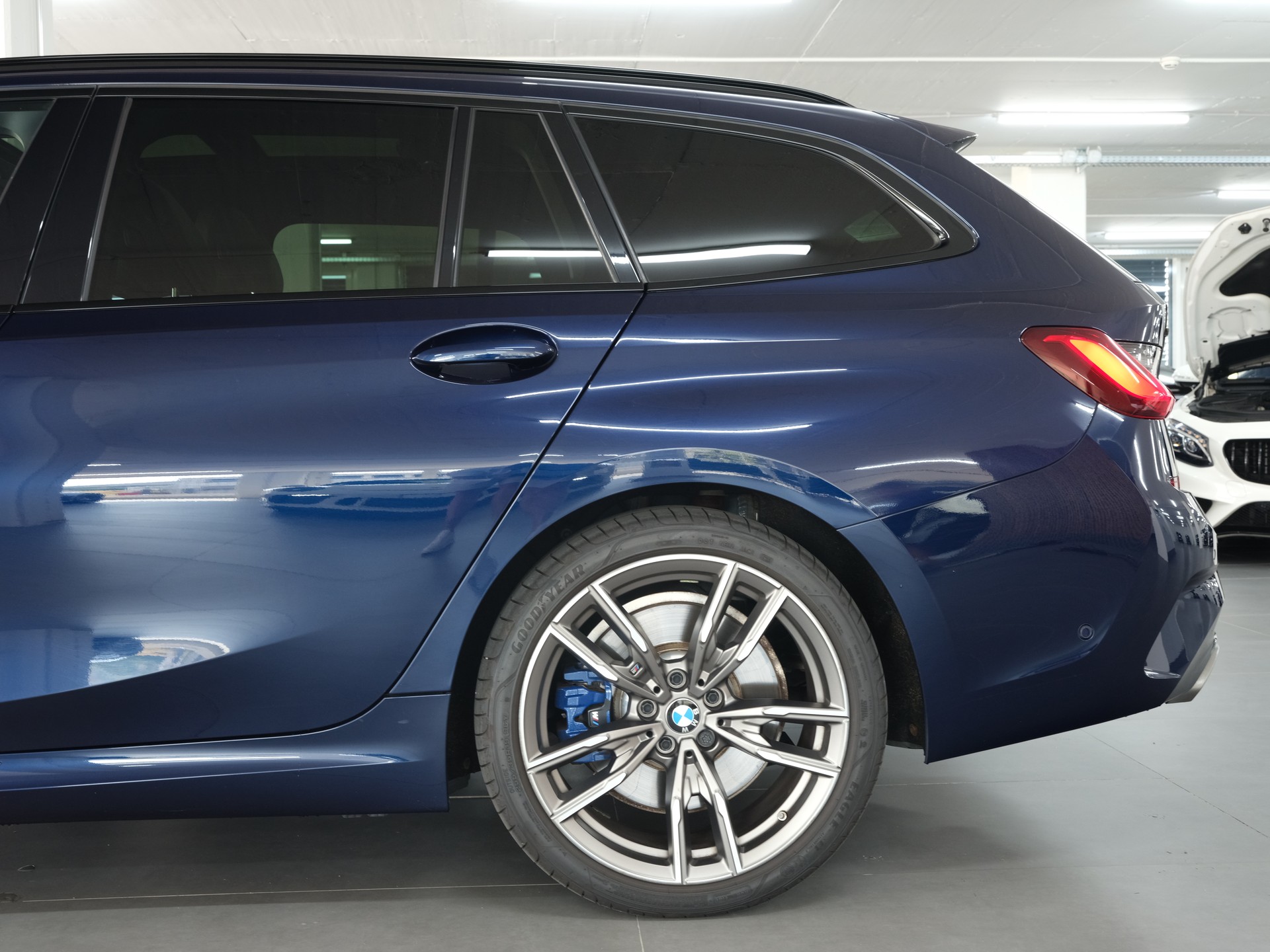 BMW M340d xDrive 48V Touring Steptronic Sport *Harman & Kardon* *360 Kamera* *Head up Display*-image-12