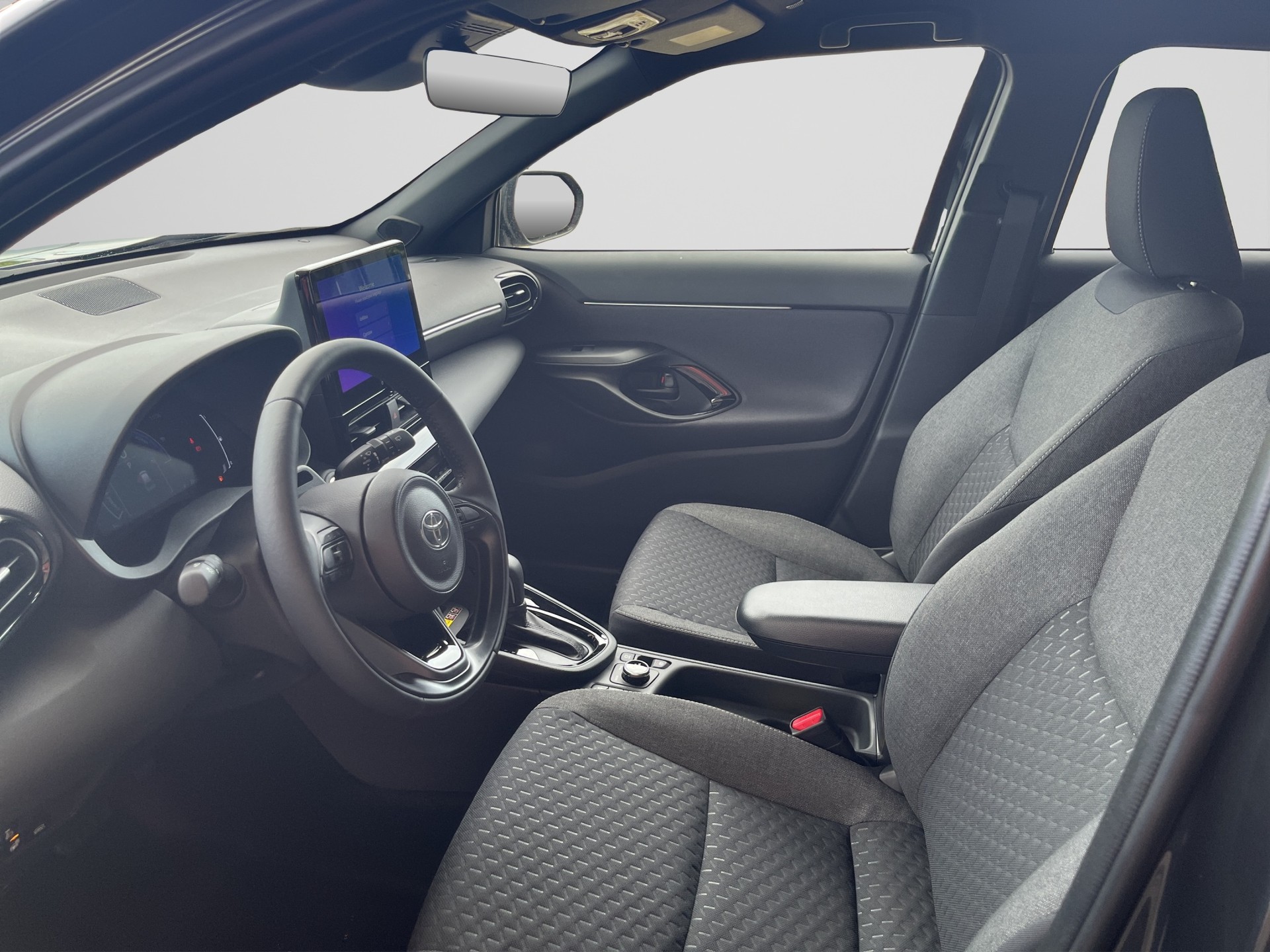 TOYOTA YARIS Cross 1.5 VVT-i HSD Trend AWD-image-7
