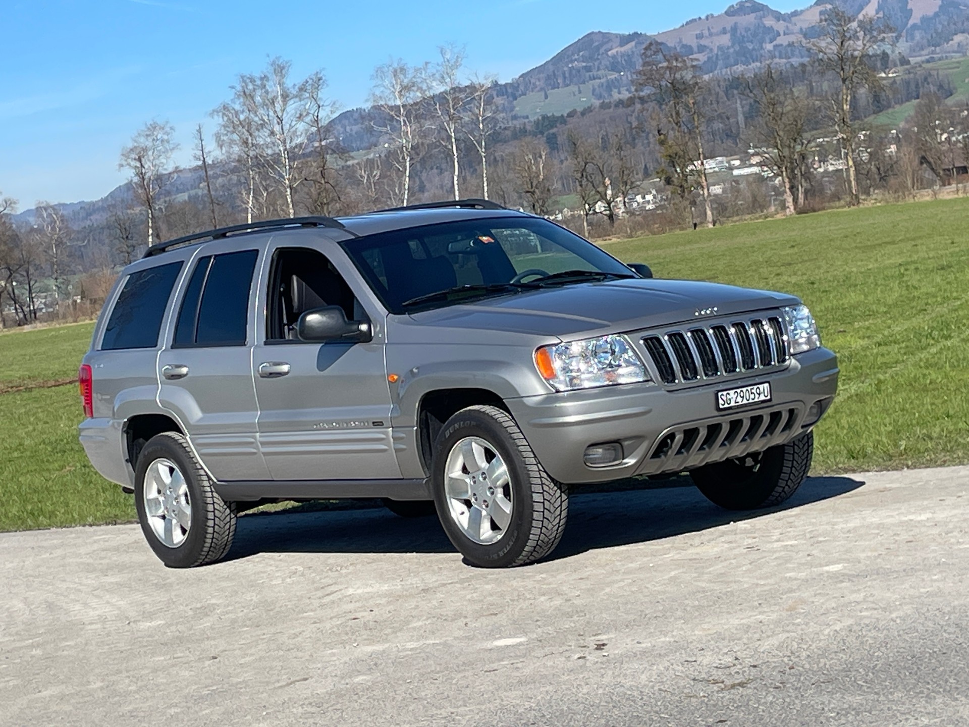JEEP Grand Cherokee 4.7 Limited Automatic-image-2