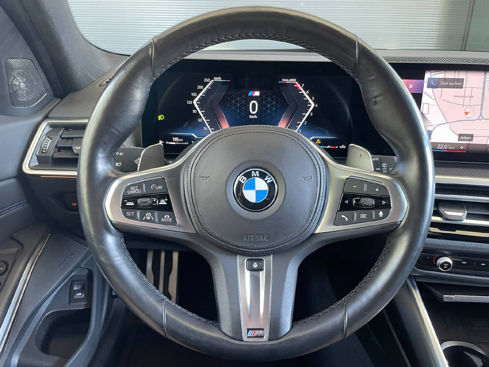 BMW M340i xDrive Touring-image-7