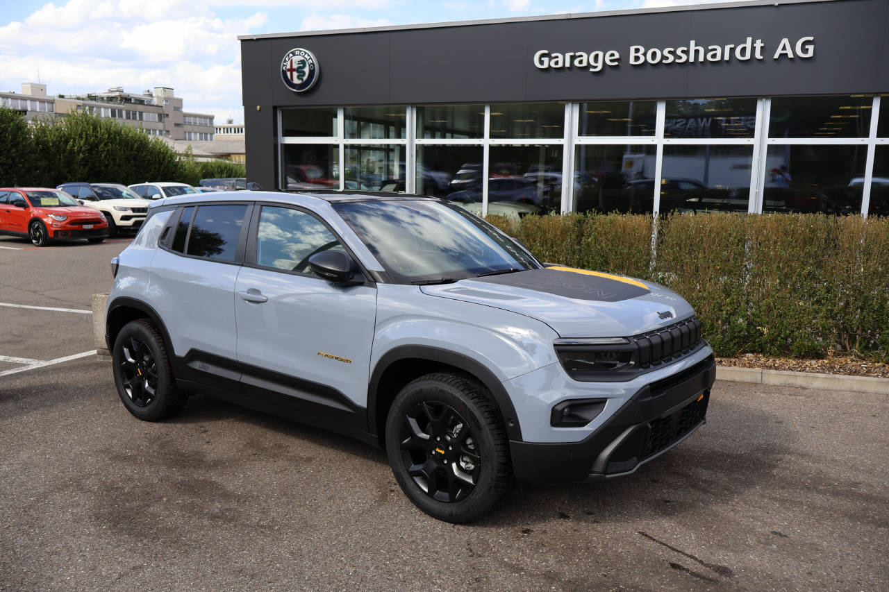 JEEP Avenger 1.2 MHEV The North Face 4xe-image-1