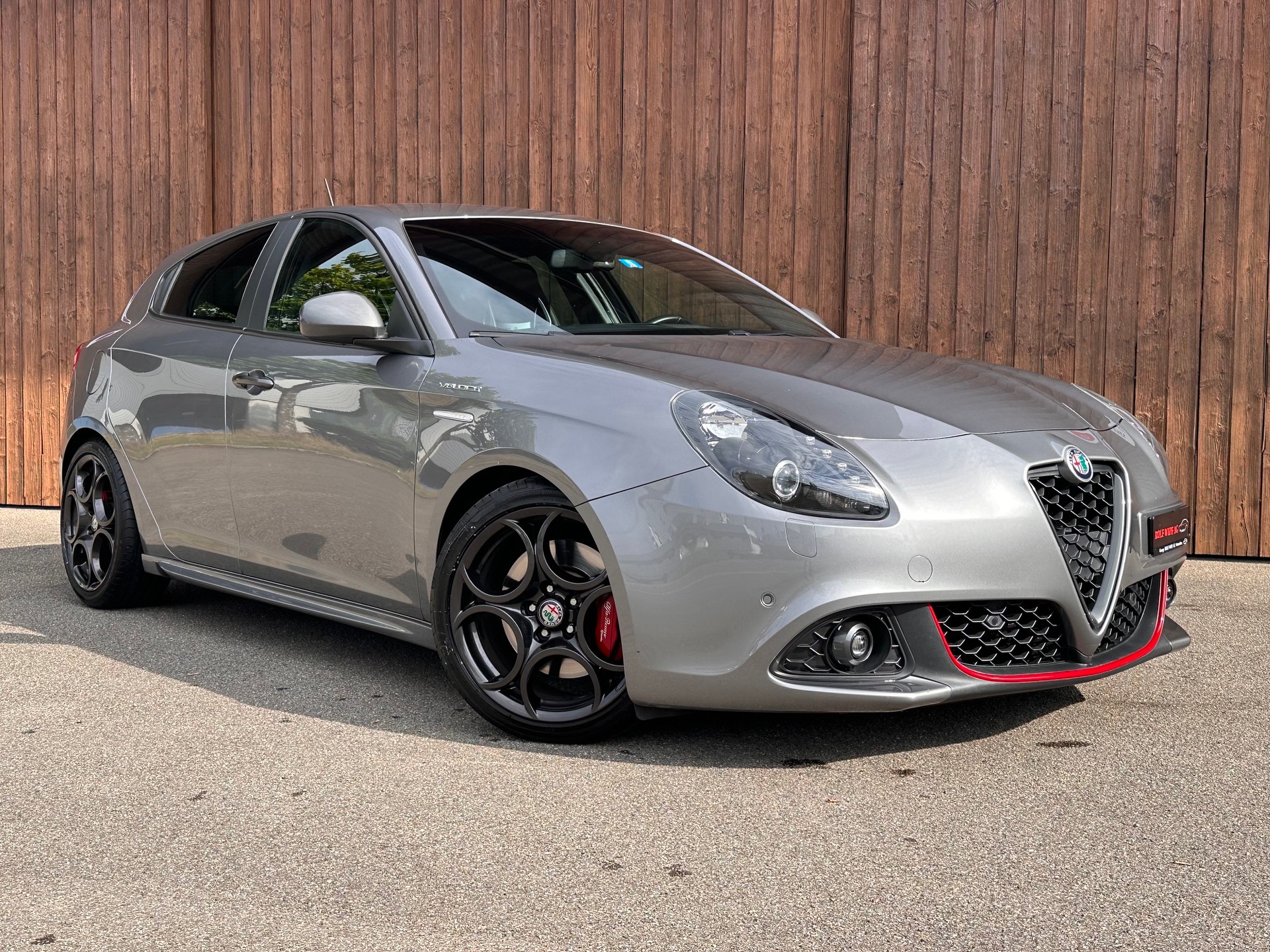 ALFA ROMEO Giulietta 1750 TBi Veloce TCT-showroom-element-1