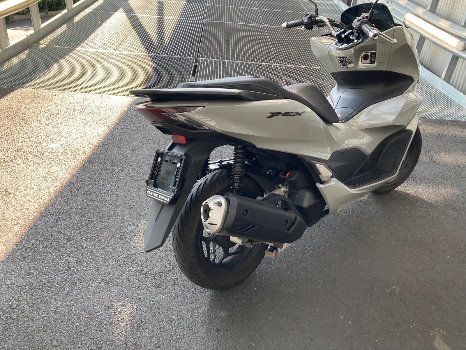 HONDA-showroom-element-2