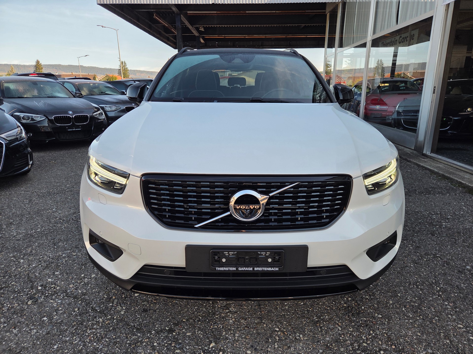 VOLVO XC40 T5 TwE R-Design DCT-showroom-element-2