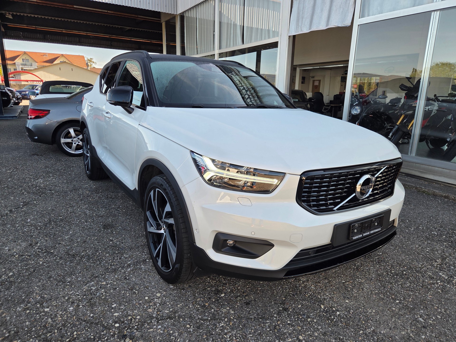 VOLVO XC40 T5 TwE R-Design DCT-showroom-element-1