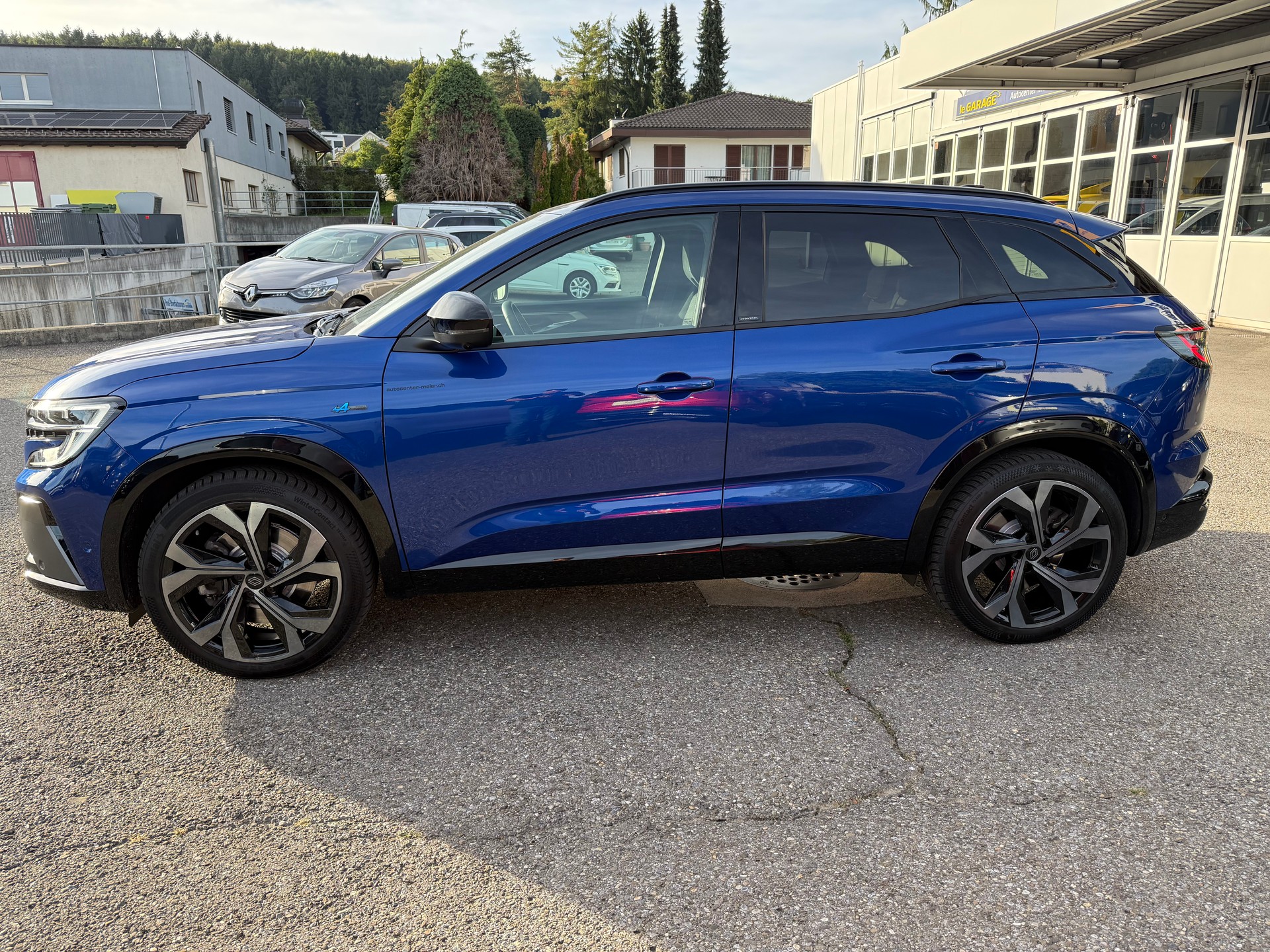 RENAULT Austral 1.2 HEV 200 Techno Esprit Alpine A-showroom-element-2