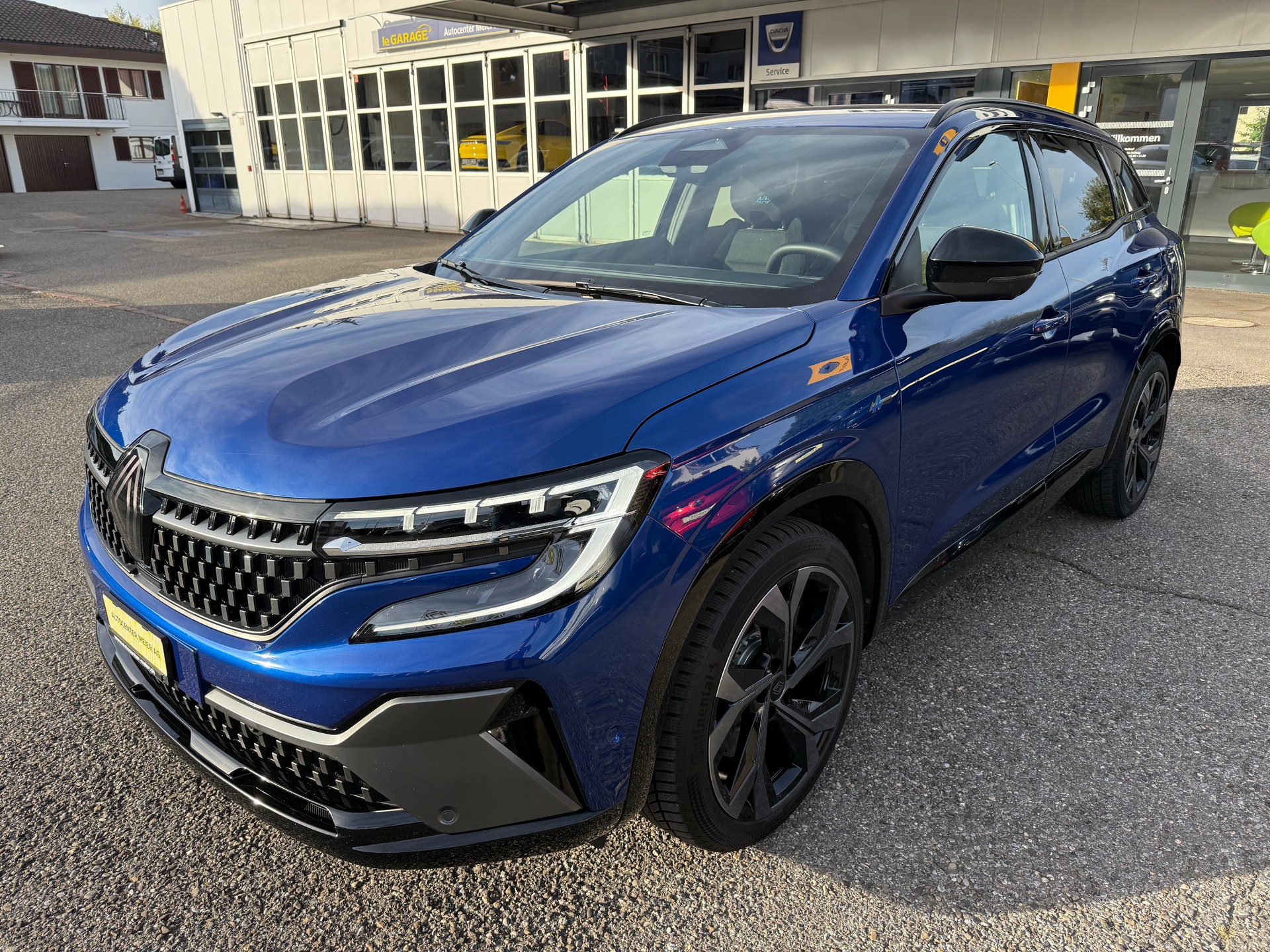 RENAULT Austral 1.2 HEV 200 Techno Esprit Alpine A-showroom-element-1