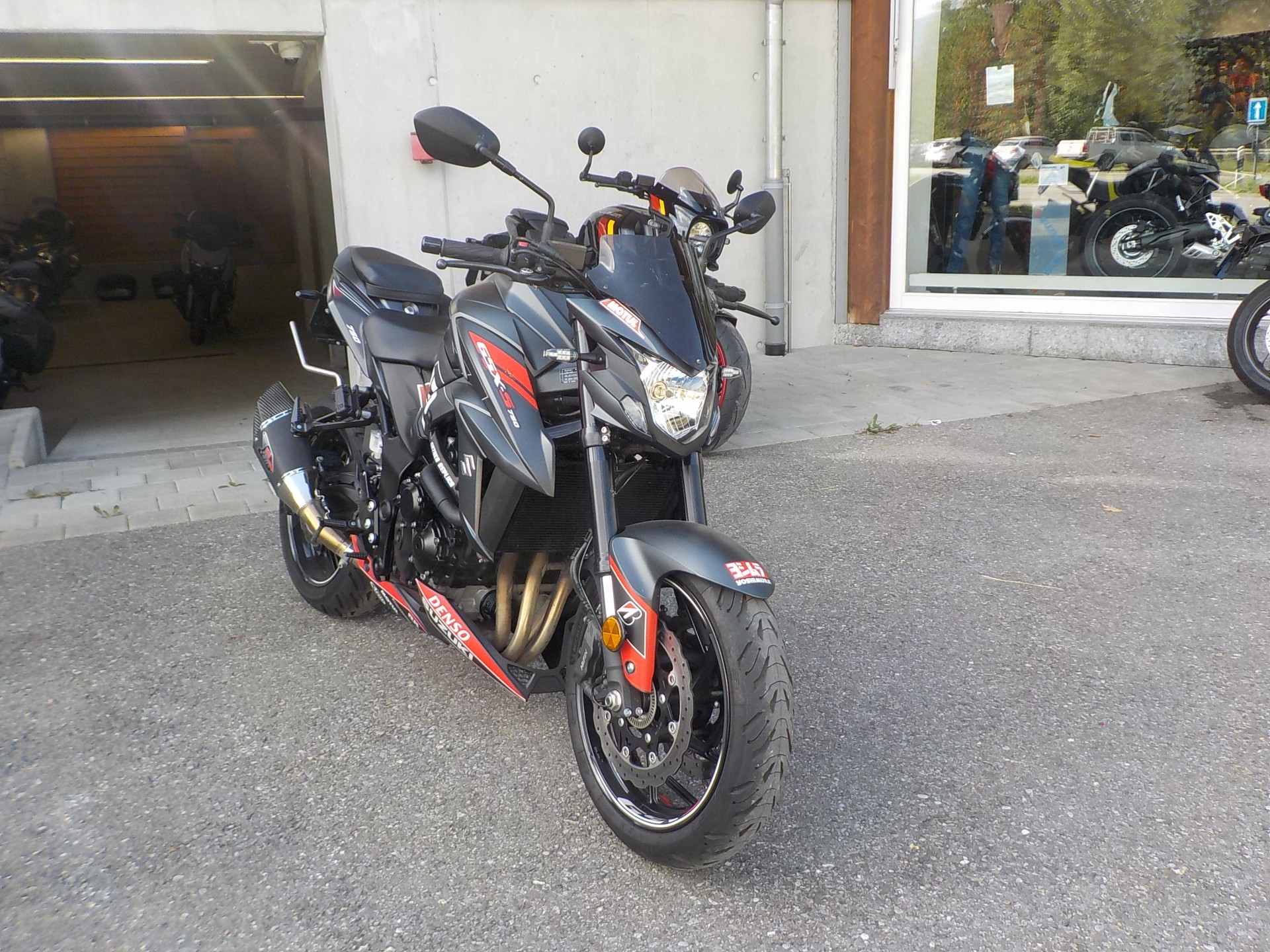 SUZUKI GSX-S 750 Z EVO ABS-image-1