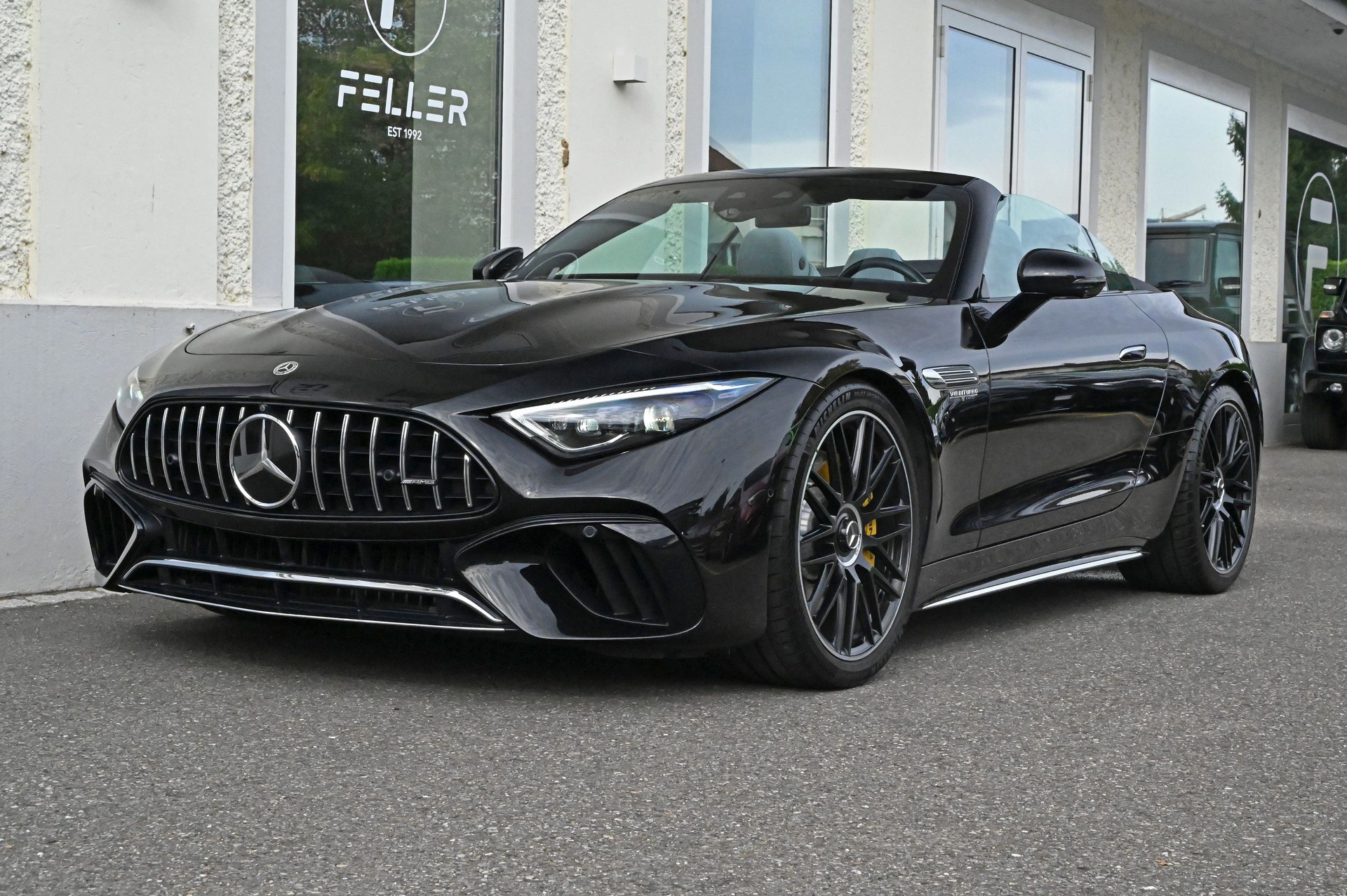 MERCEDES-BENZ AMG SL 63 4M Speedshift MCT-showroom-element-1