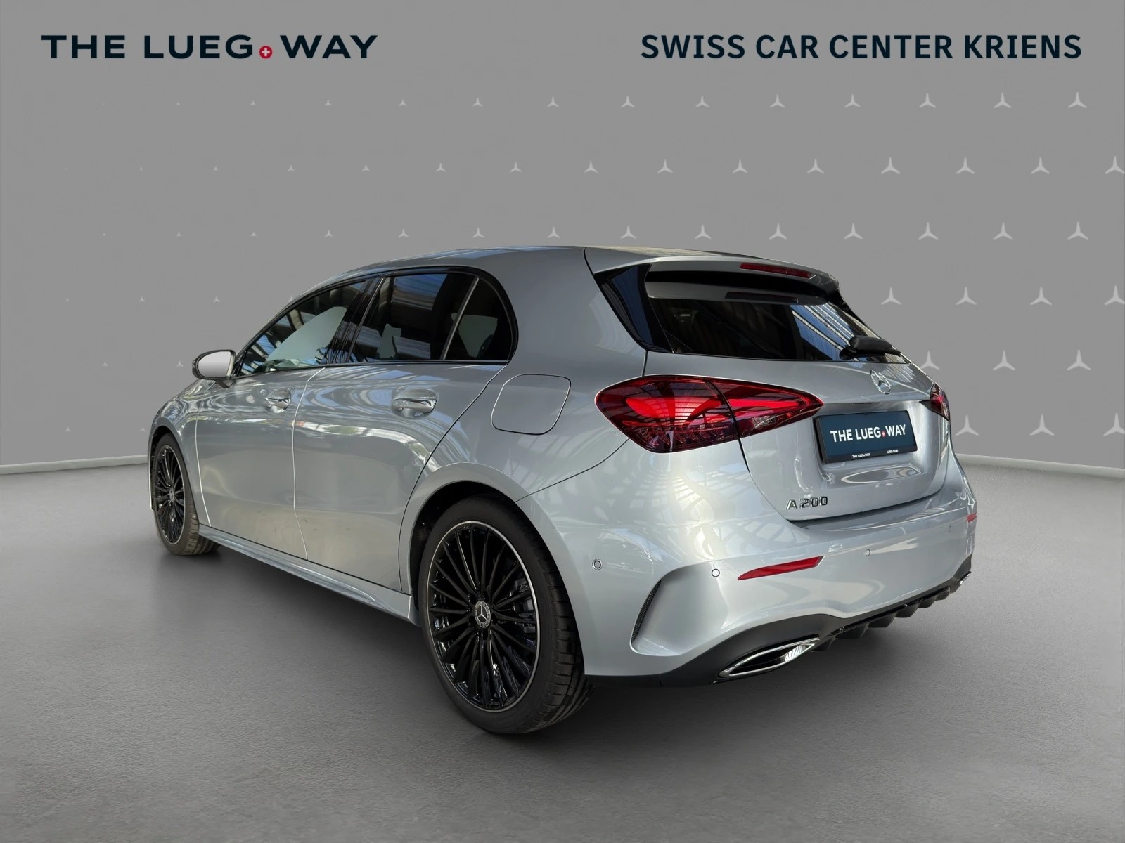 MERCEDES-BENZ A 200 Night Star - AMG / Rückfahrkamera / Sitzmemory / Soundsystem / Panorama-Dach-showroom-element-2