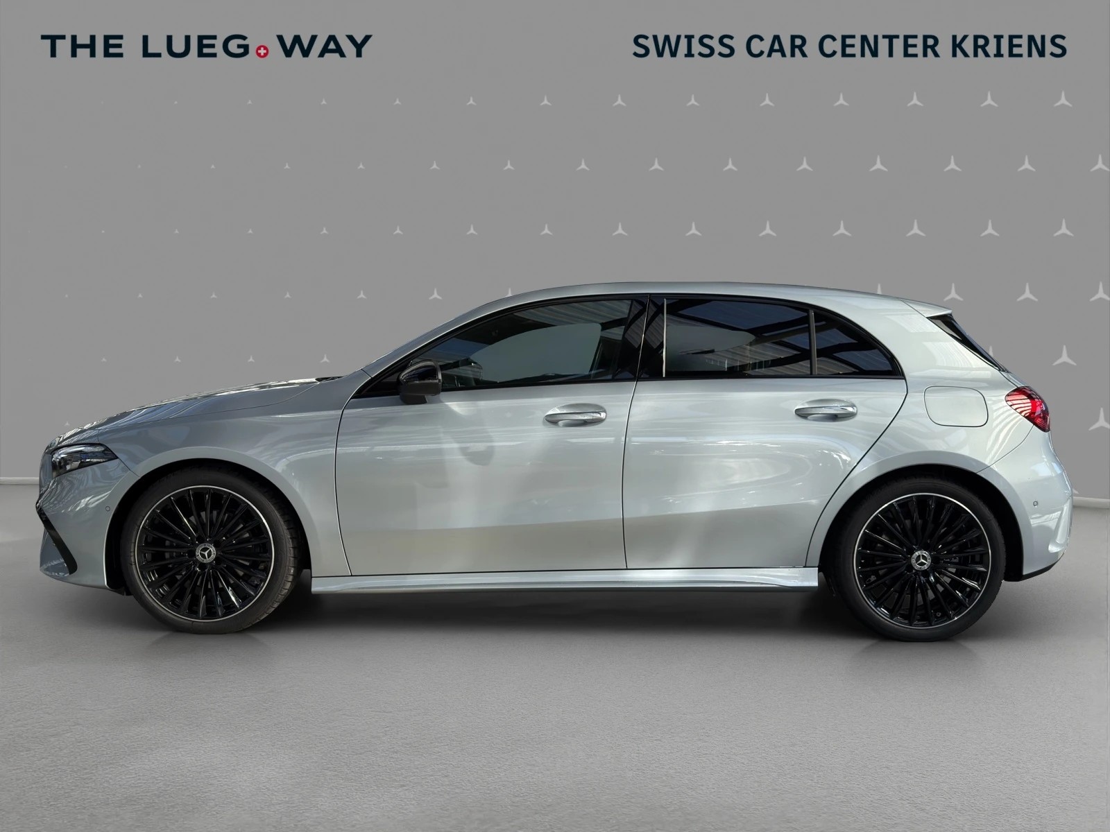 MERCEDES-BENZ A 200 Night Star - AMG / Rückfahrkamera / Sitzmemory / Soundsystem / Panorama-Dach-showroom-element-1