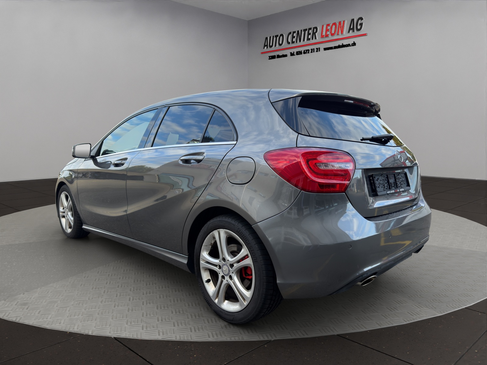MERCEDES-BENZ A 180 Style Autotronic-showroom-element-3