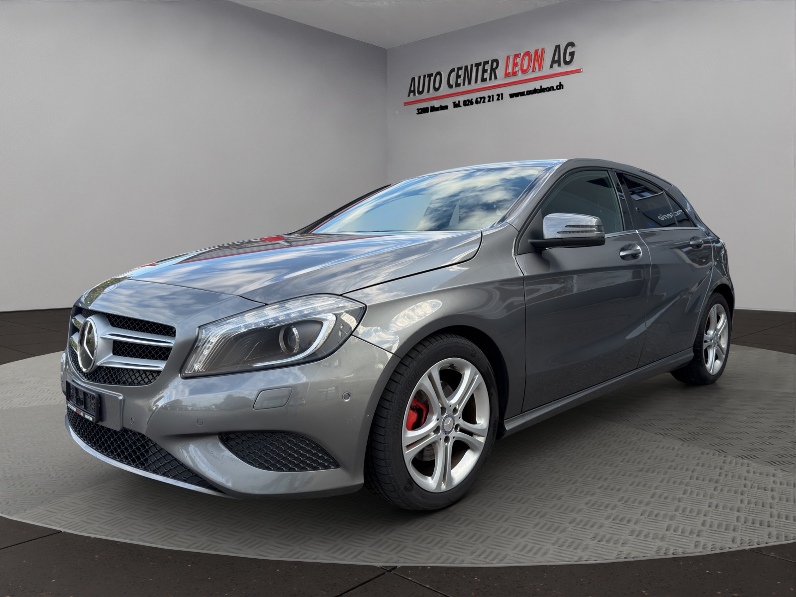 MERCEDES-BENZ A 180 Style Autotronic-showroom-element-1