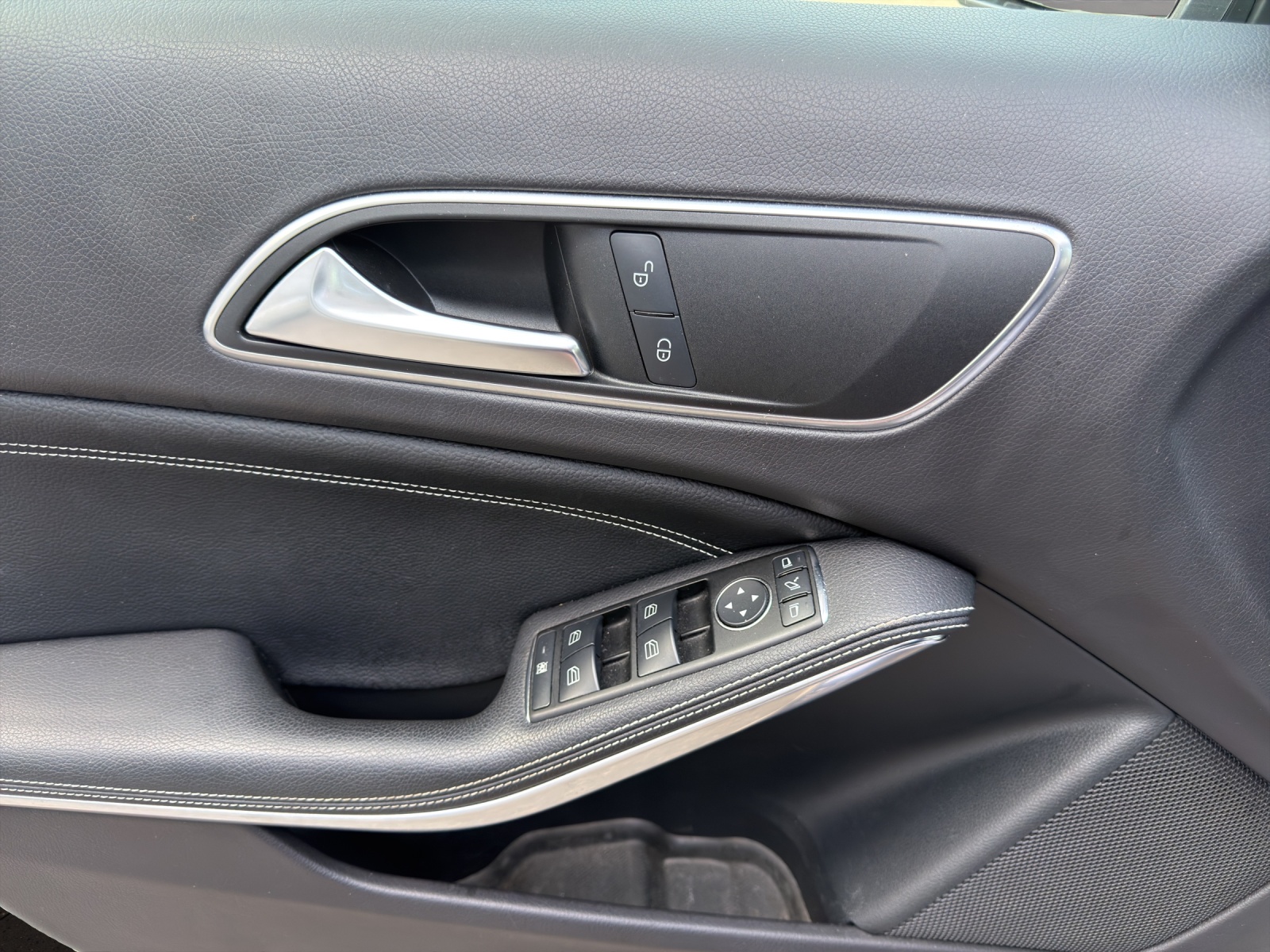 MERCEDES-BENZ A 180 Style Autotronic-image-11