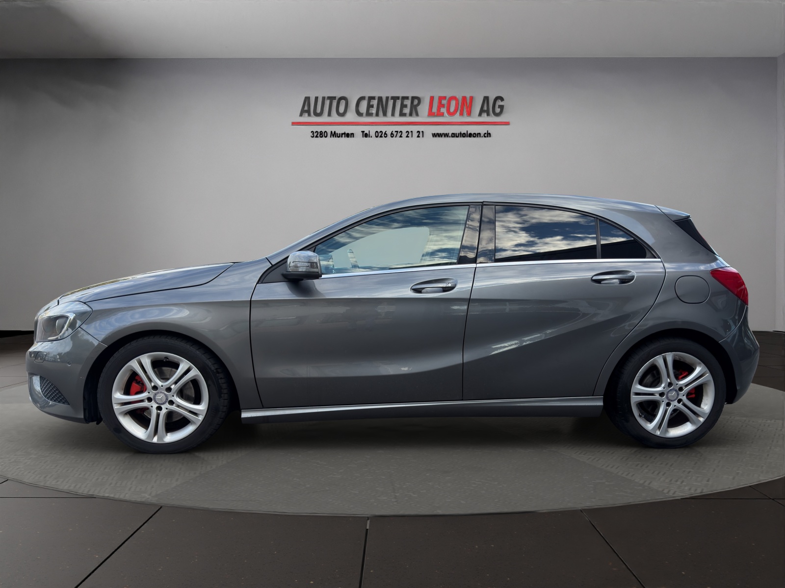 MERCEDES-BENZ A 180 Style Autotronic-showroom-element-2