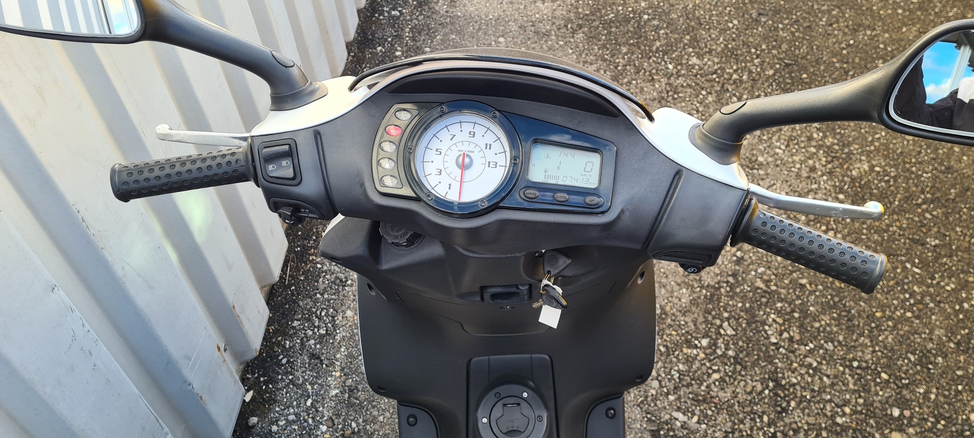 PIAGGIO NRG 50 Power Acqua-showroom-element-3