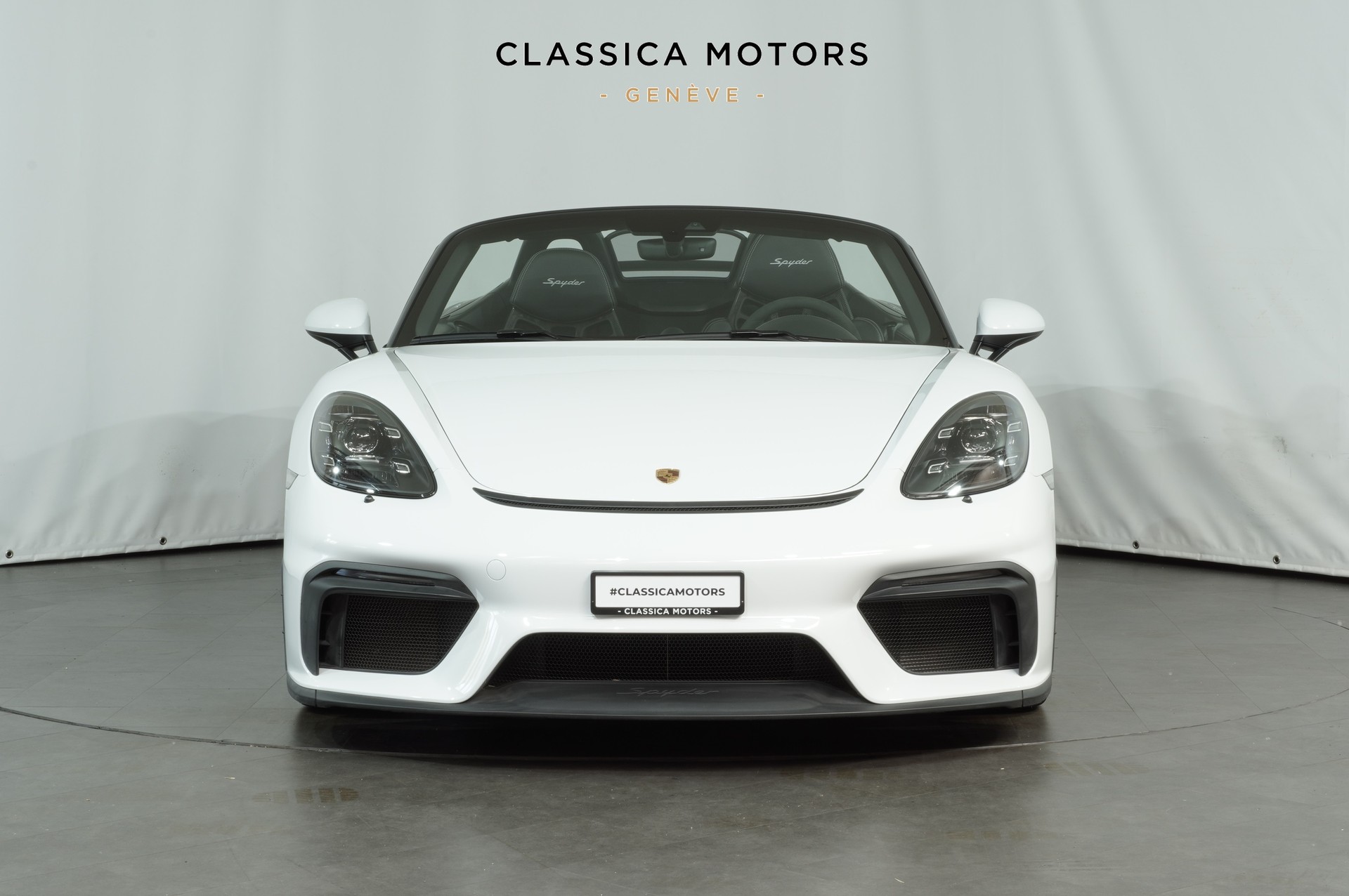PORSCHE 718 Boxster Spyder PDK-image-9