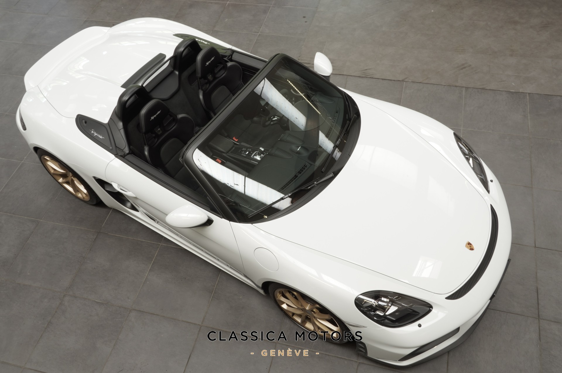 PORSCHE 718 Boxster Spyder PDK-image-16