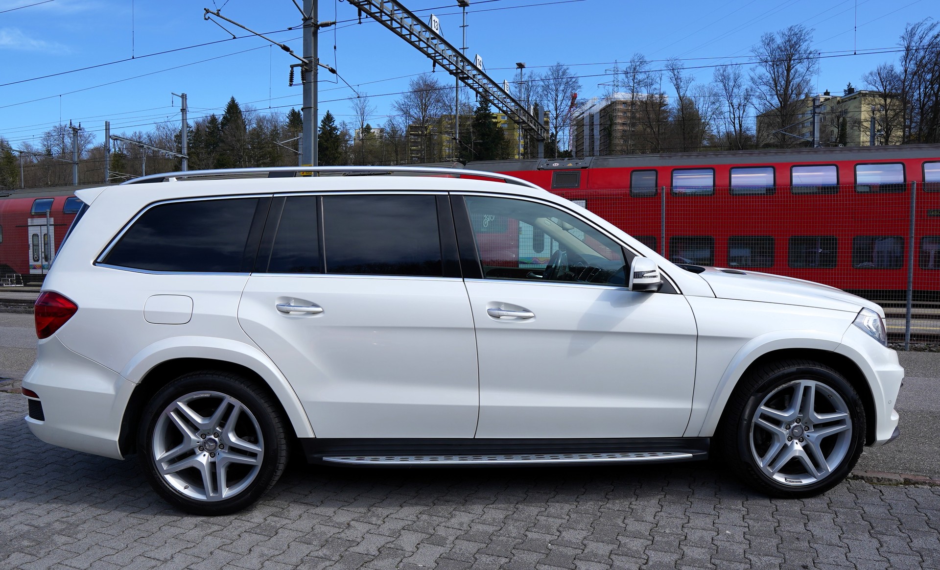 MERCEDES-BENZ GL 350 BlueTEC 4Matic 7G-TRONIC-image-5
