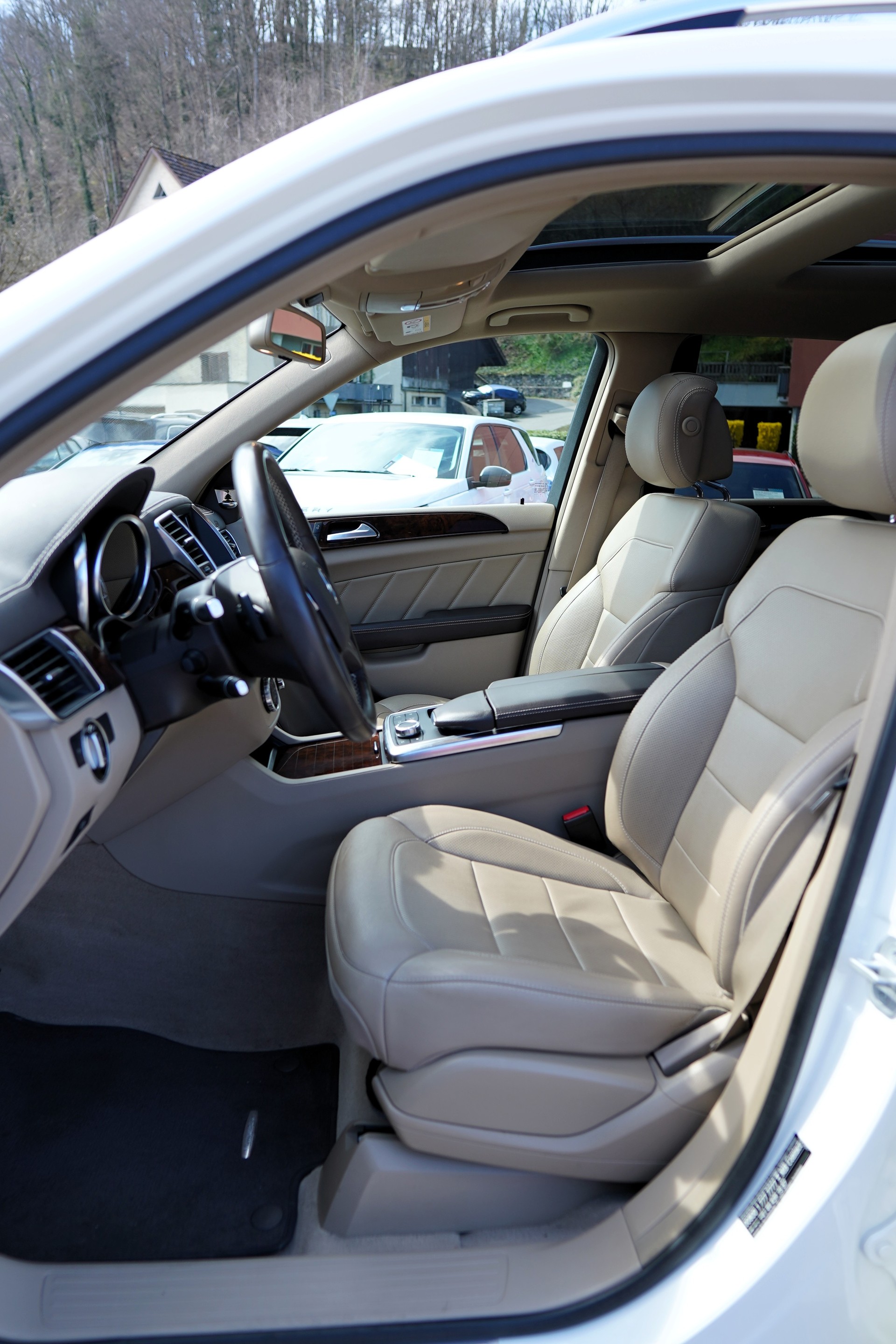 MERCEDES-BENZ GL 350 BlueTEC 4Matic 7G-TRONIC-image-15