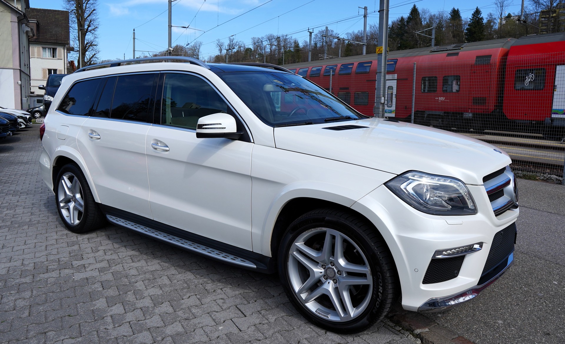MERCEDES-BENZ GL 350 BlueTEC 4Matic 7G-TRONIC-image-6