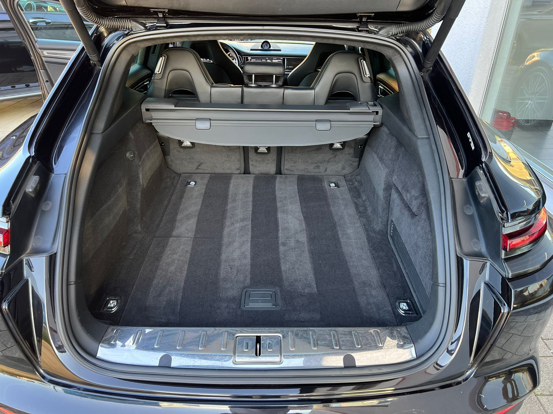 PORSCHE Panamera Turbo S E-Hybrid Sport Turismo PDK-image-12