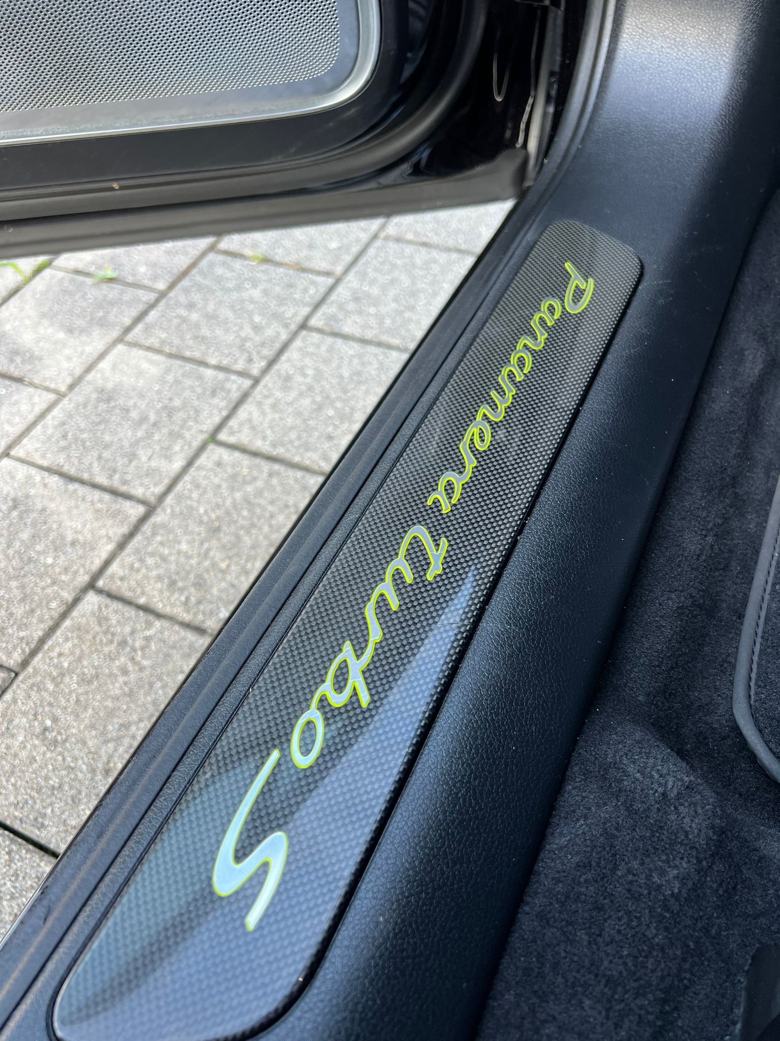 PORSCHE Panamera Turbo S E-Hybrid Sport Turismo PDK-image-9
